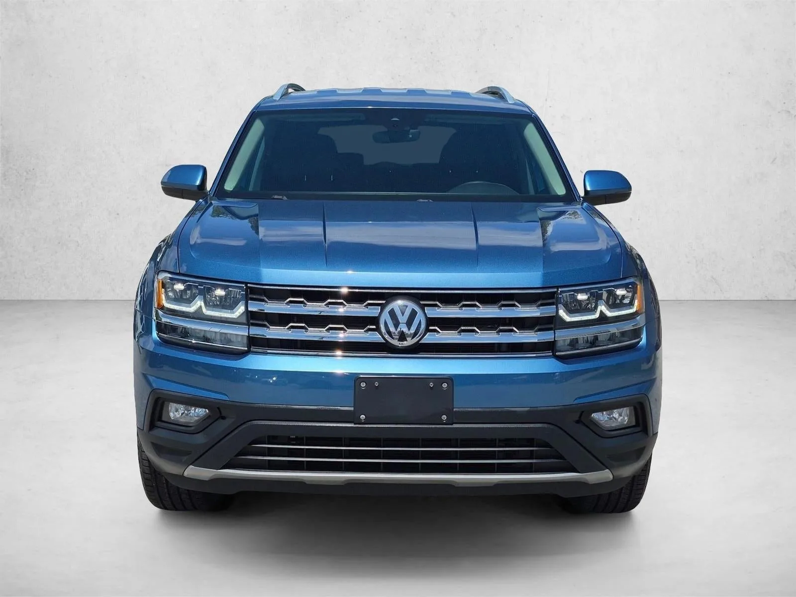 2019 Volkswagen Atlas 3.6L V6 SE w/Technology FWD photo 2