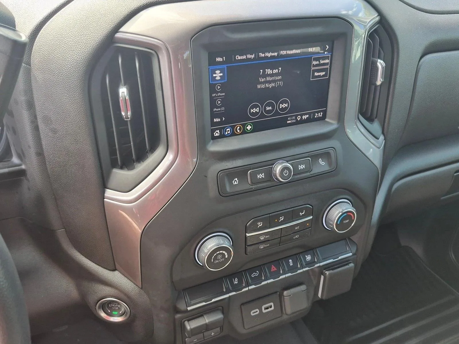 2024 Chevrolet Silverado 2500 HD Custom photo 6