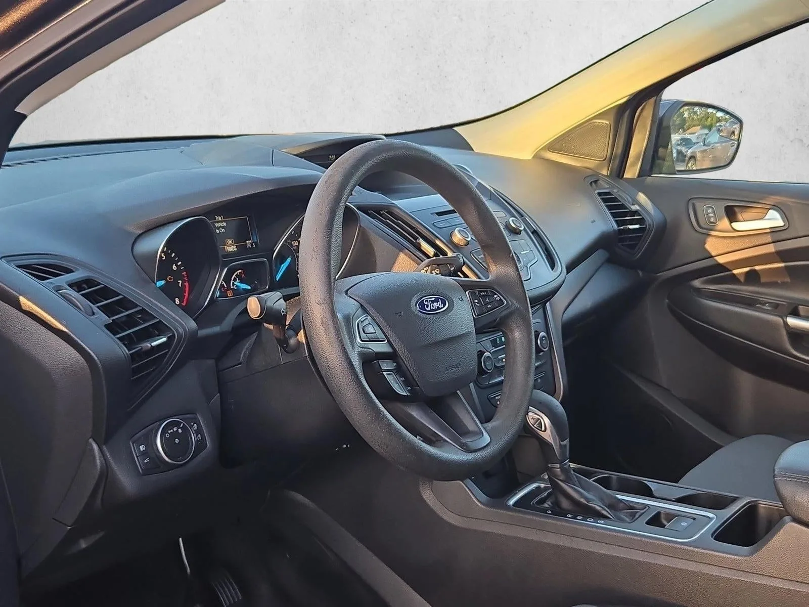 2018 Ford Escape SE FWD photo 9