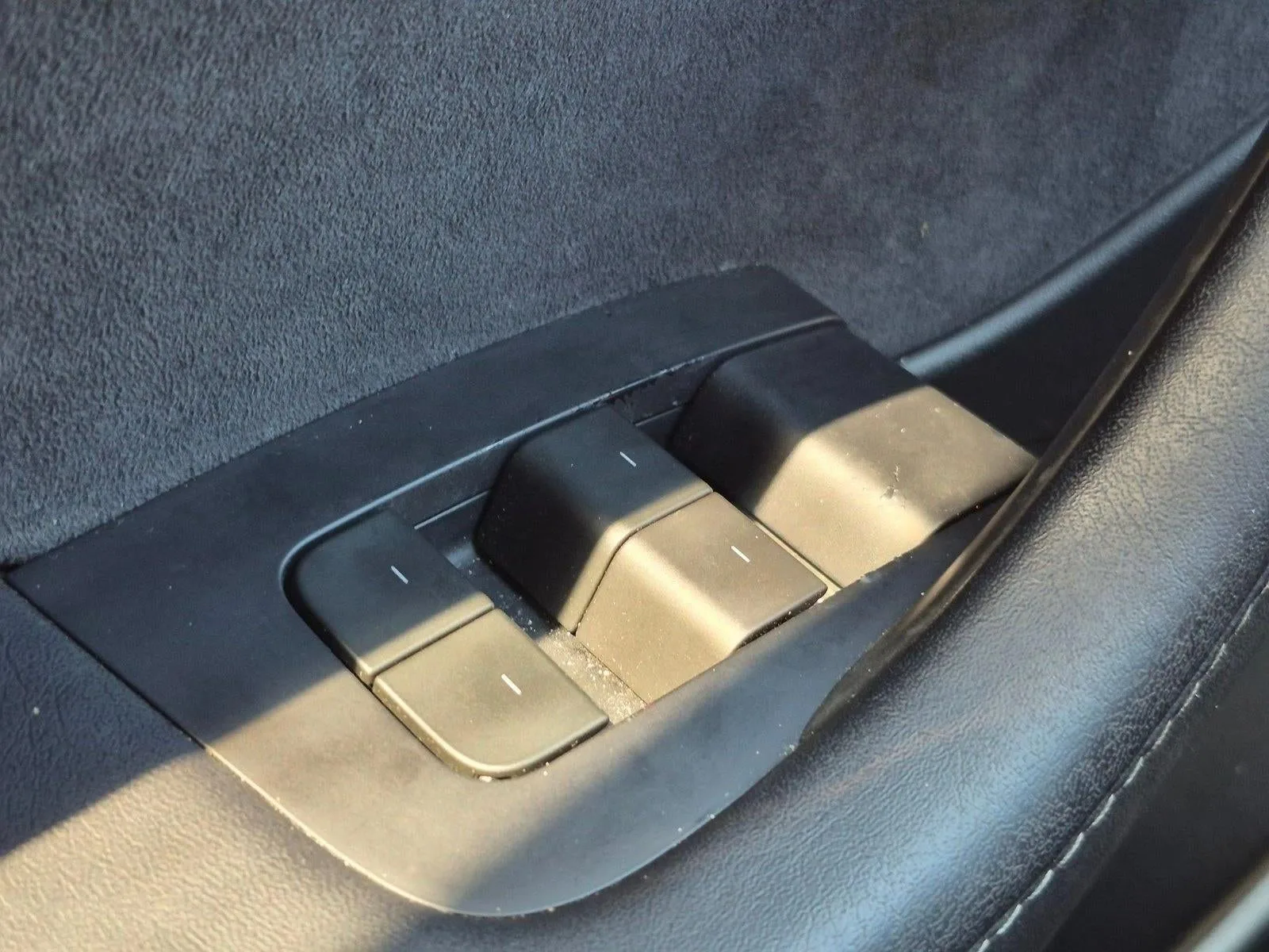 2023 Tesla Model 3 Base photo 9
