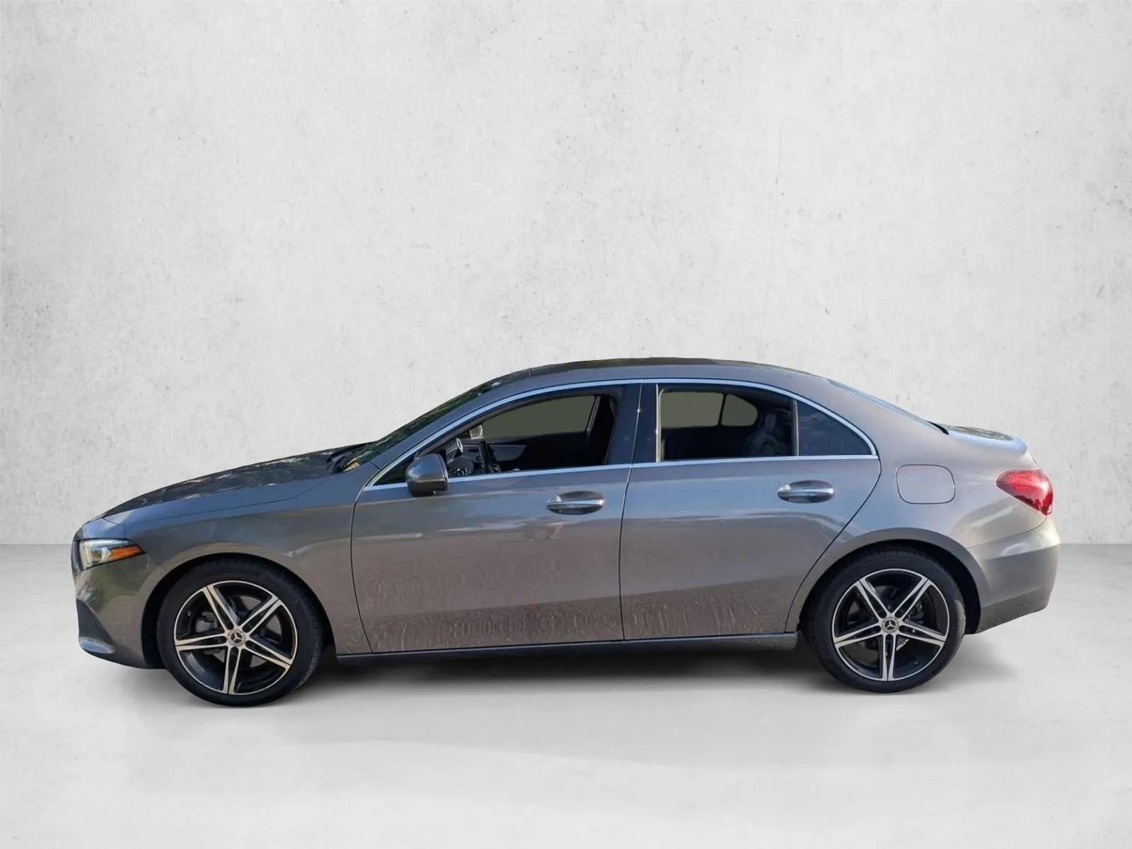 2022 Mercedes-Benz A-Class A 220 Sedan photo 6