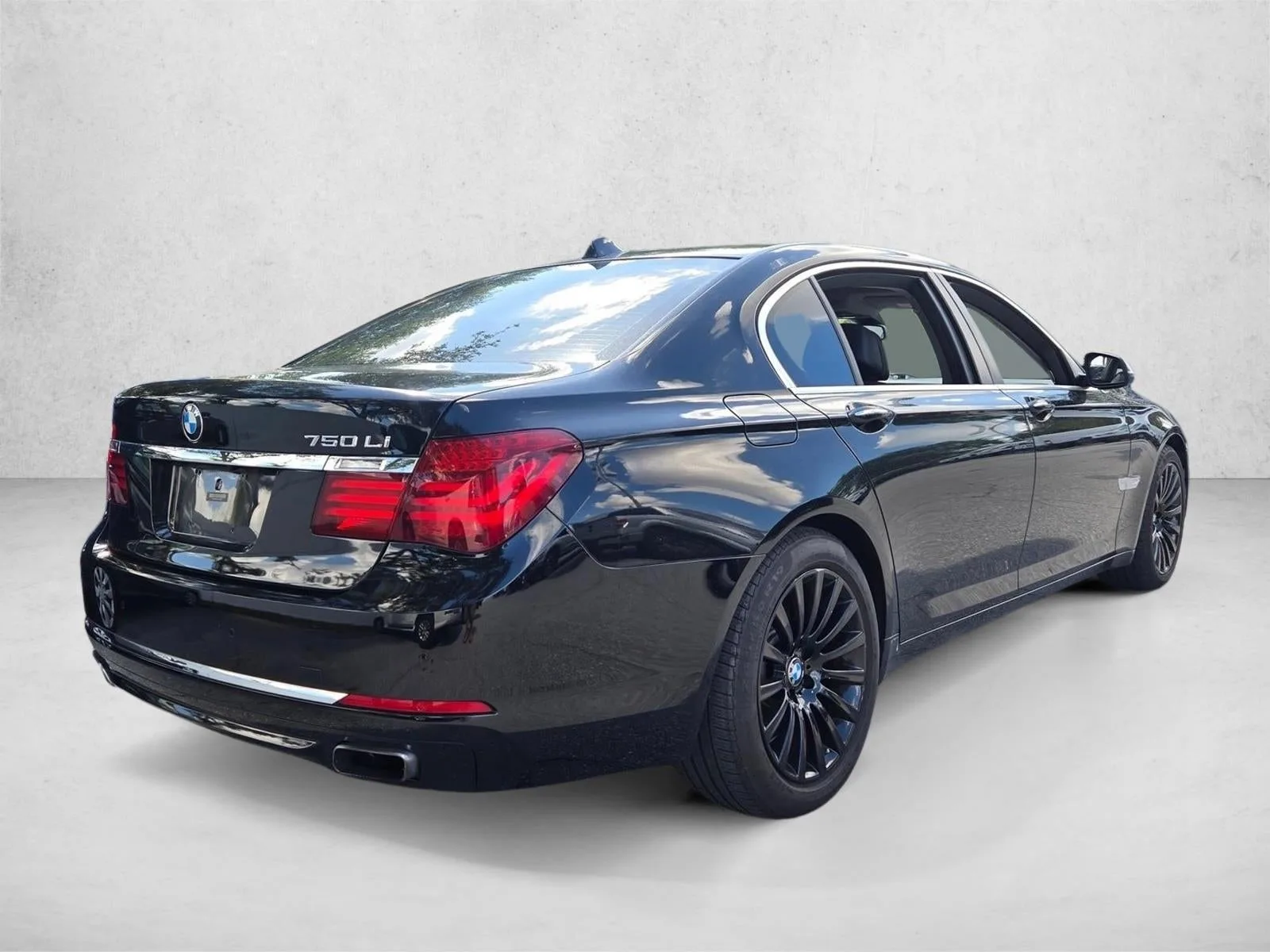 2013 BMW 750Li Sedan photo 5