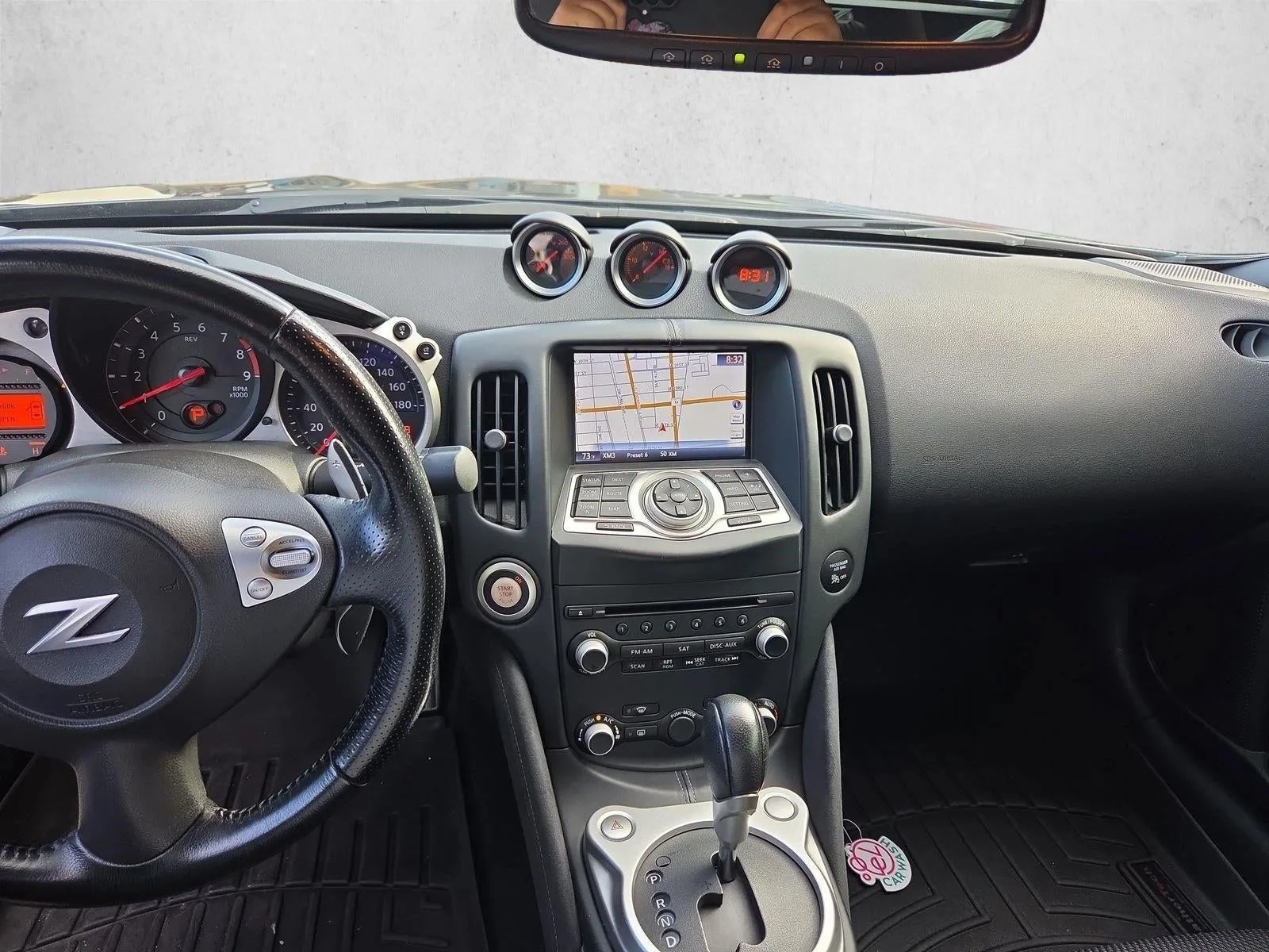 2014 Nissan 370Z 2dr Roadster Auto Touring photo 10