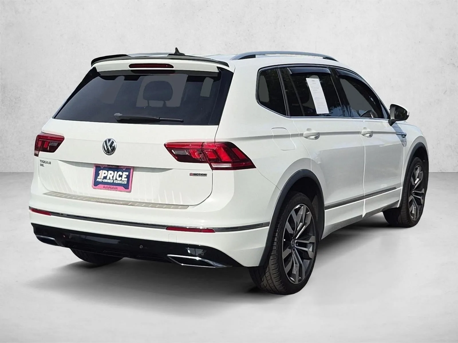 2020 Volkswagen Tiguan 2.0T SEL Premium R-Line photo 5