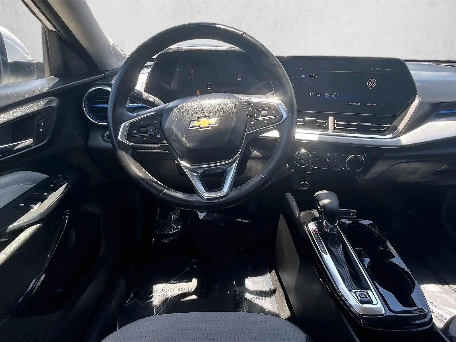 2024 Chevrolet Trax LT photo 7