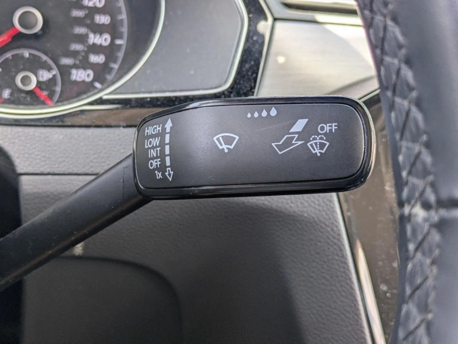 2019 Volkswagen Arteon SE FWD photo 9