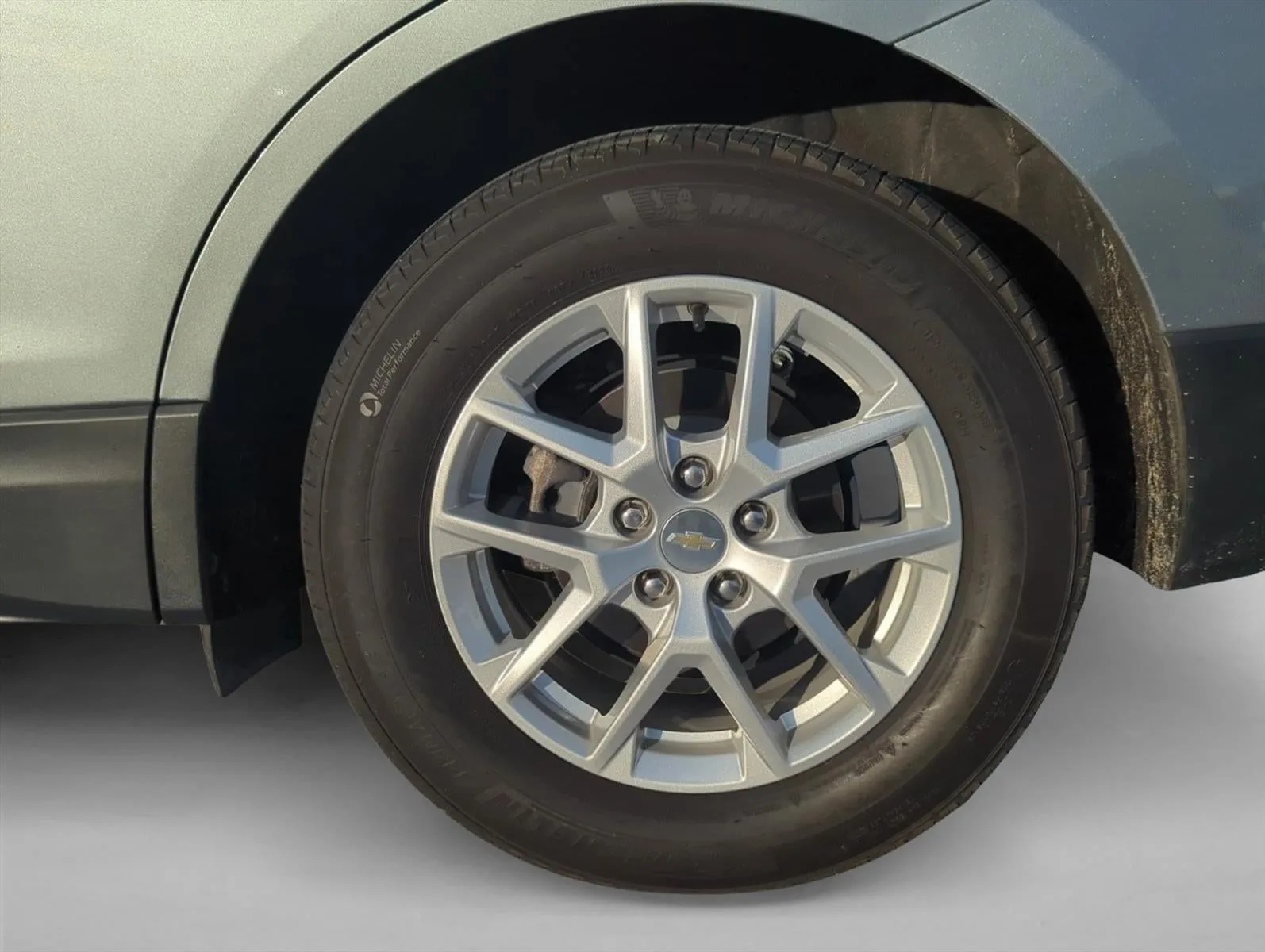 2024 Chevrolet Equinox FWD LT photo 6
