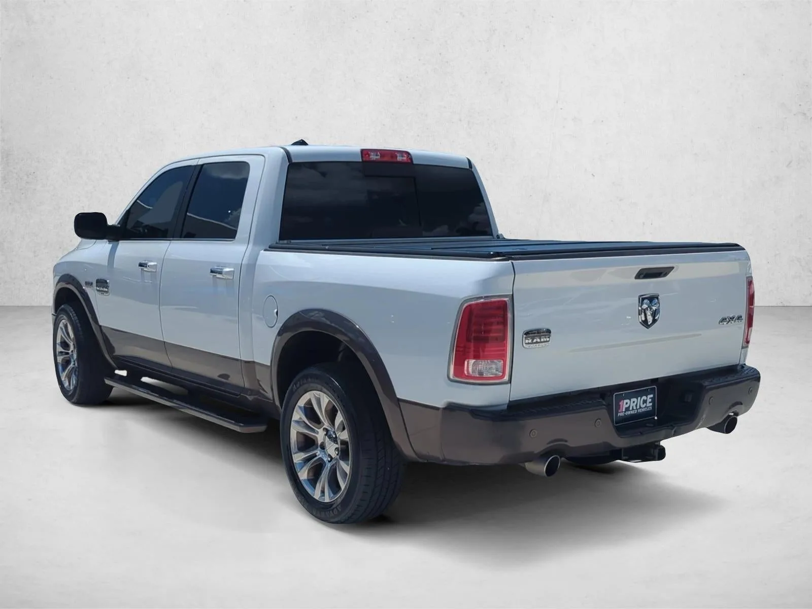 2018 RAM 1500 Longhorn 4x4 Crew Cab 5'7" Box *Ltd Avail* photo 8