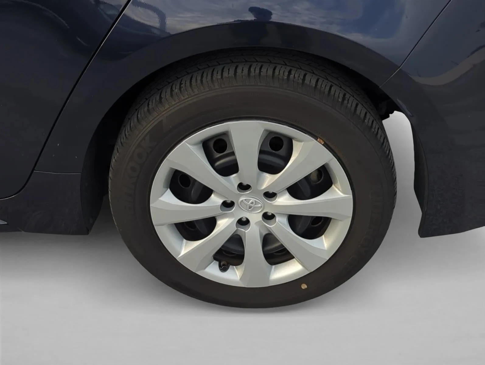 2022 Toyota Corolla LE CVT (Natl) photo 6