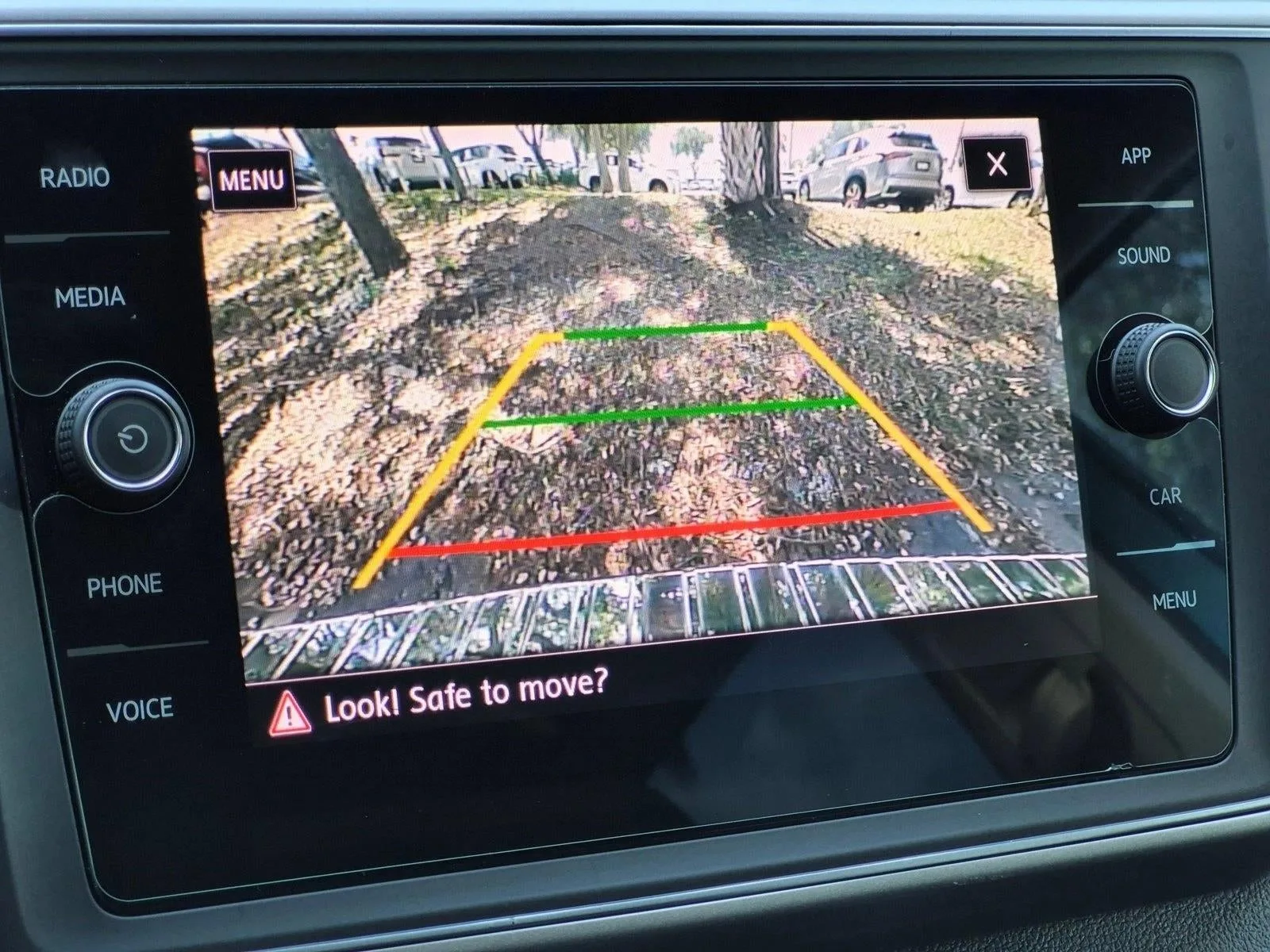 2019 Volkswagen Atlas 3.6L V6 SE w/Technology FWD photo 11