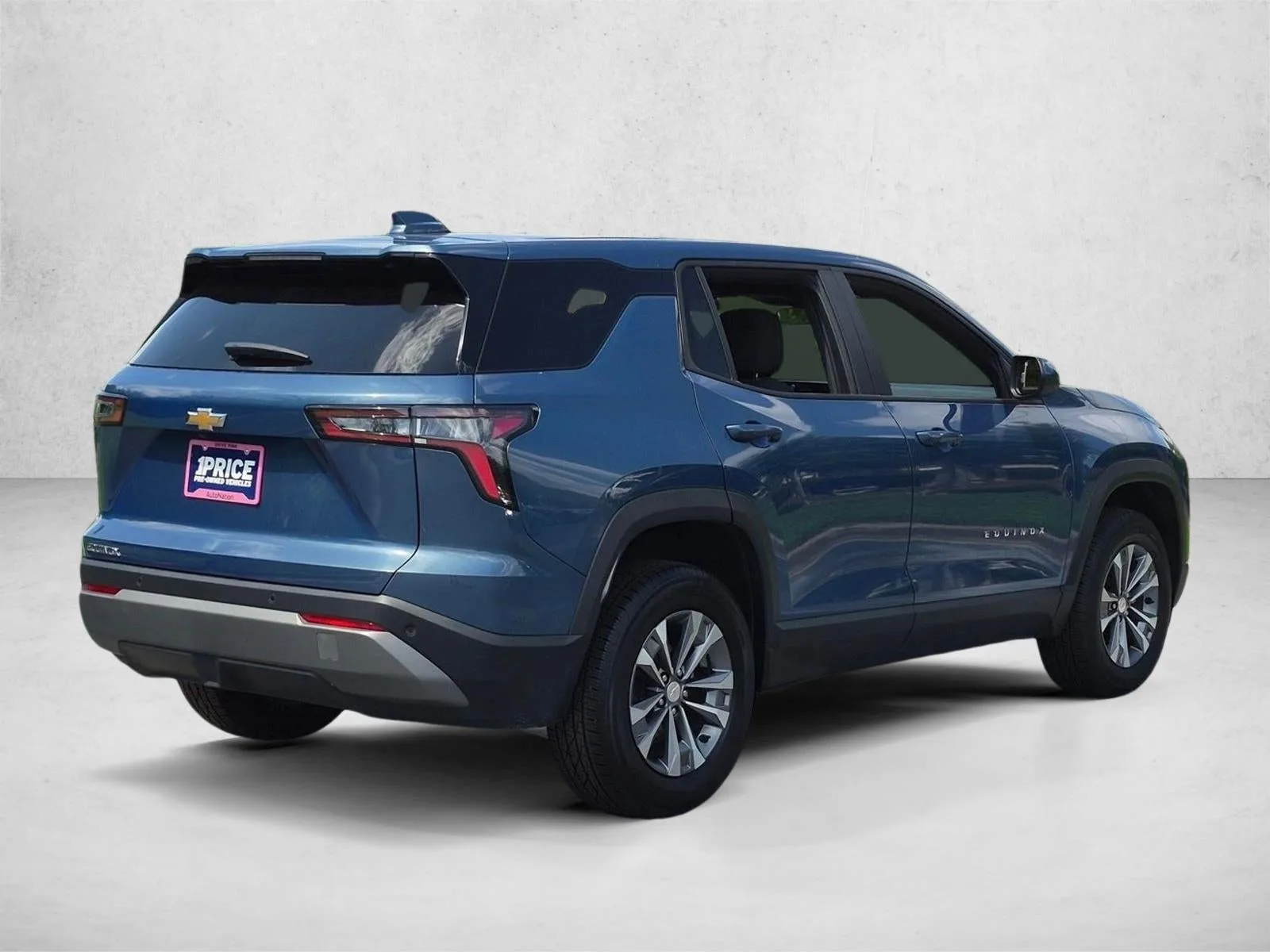 2026 Chevrolet Equinox FWD LT photo 5