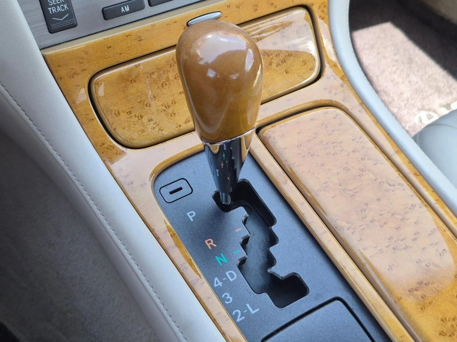 2005 Lexus SC 430 photo 12