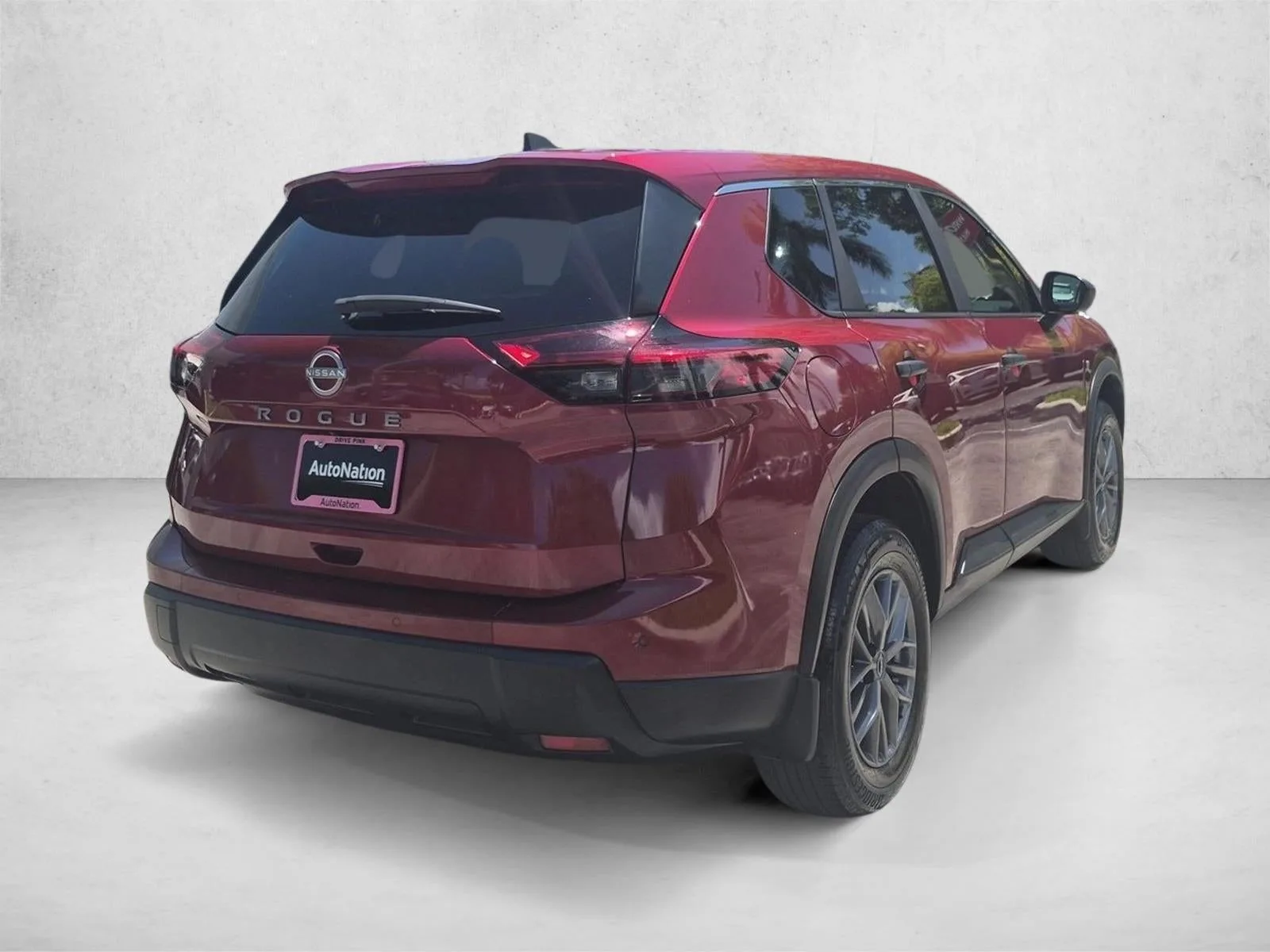 2025 Nissan Rogue FWD S photo 5