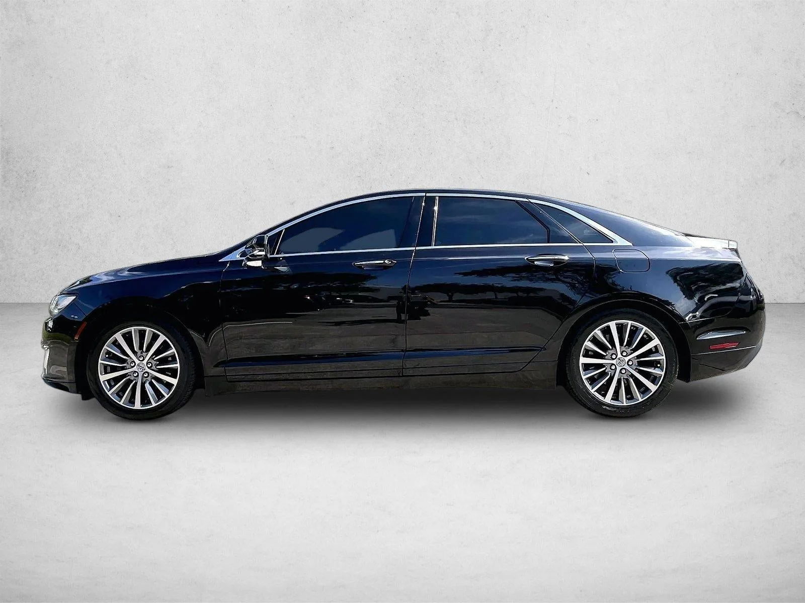 2020 Lincoln MKZ Standard FWD photo 6