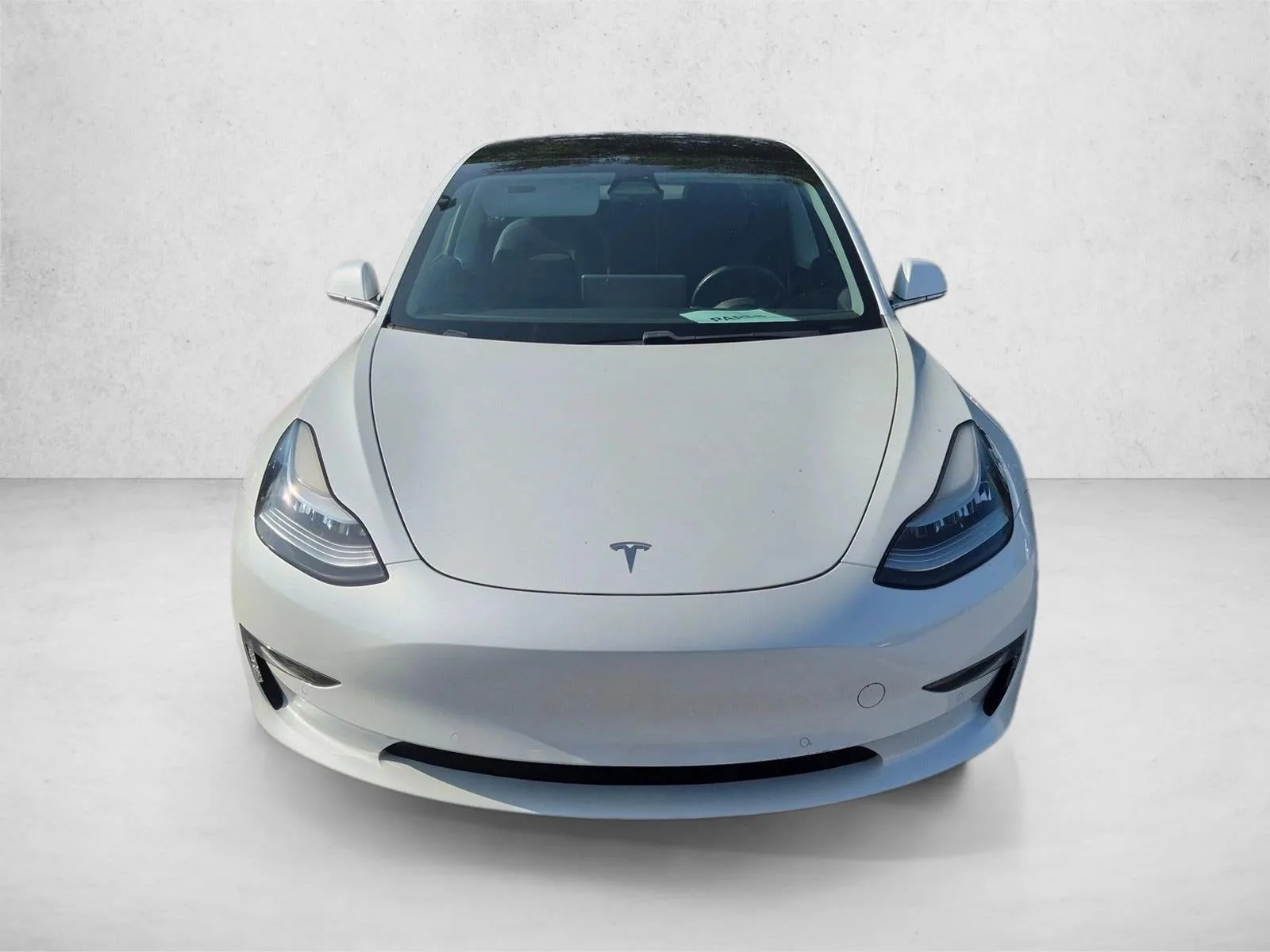 2019 Tesla Model 3 Standard Range photo 2