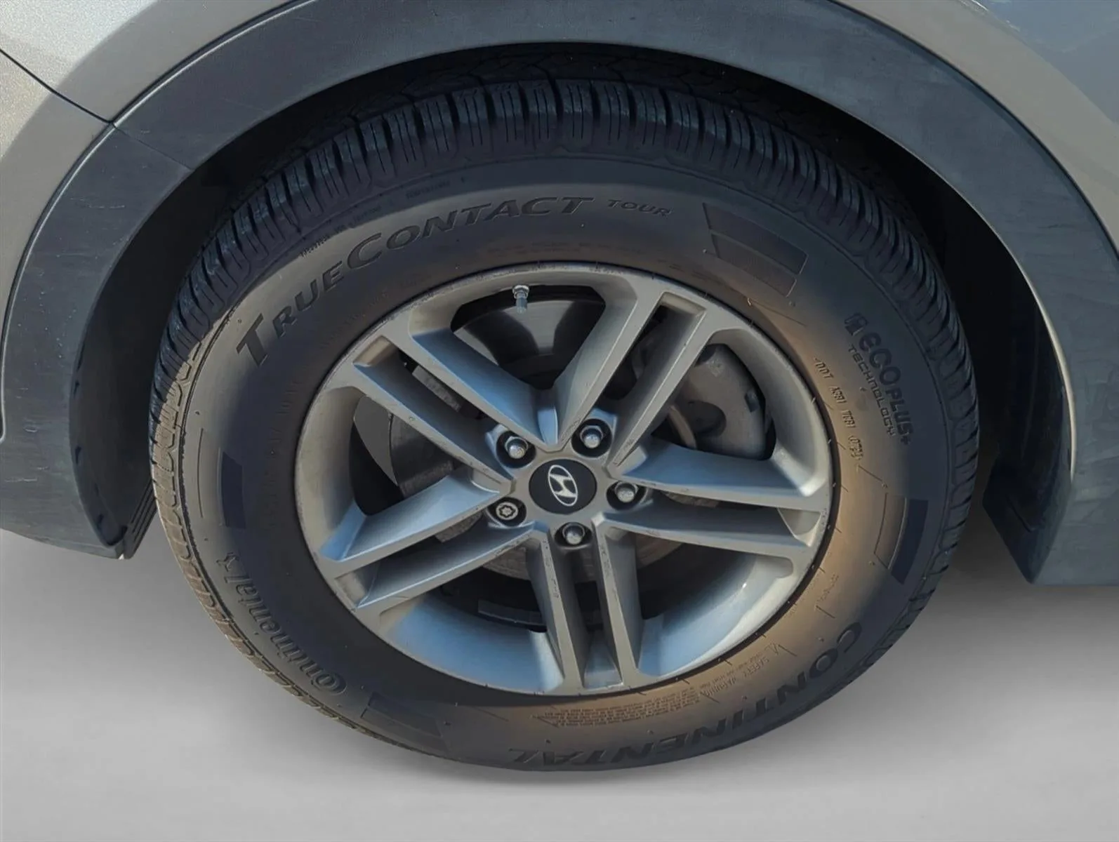 2017 Hyundai Santa Fe Sport 2.4L Auto AWD photo 6