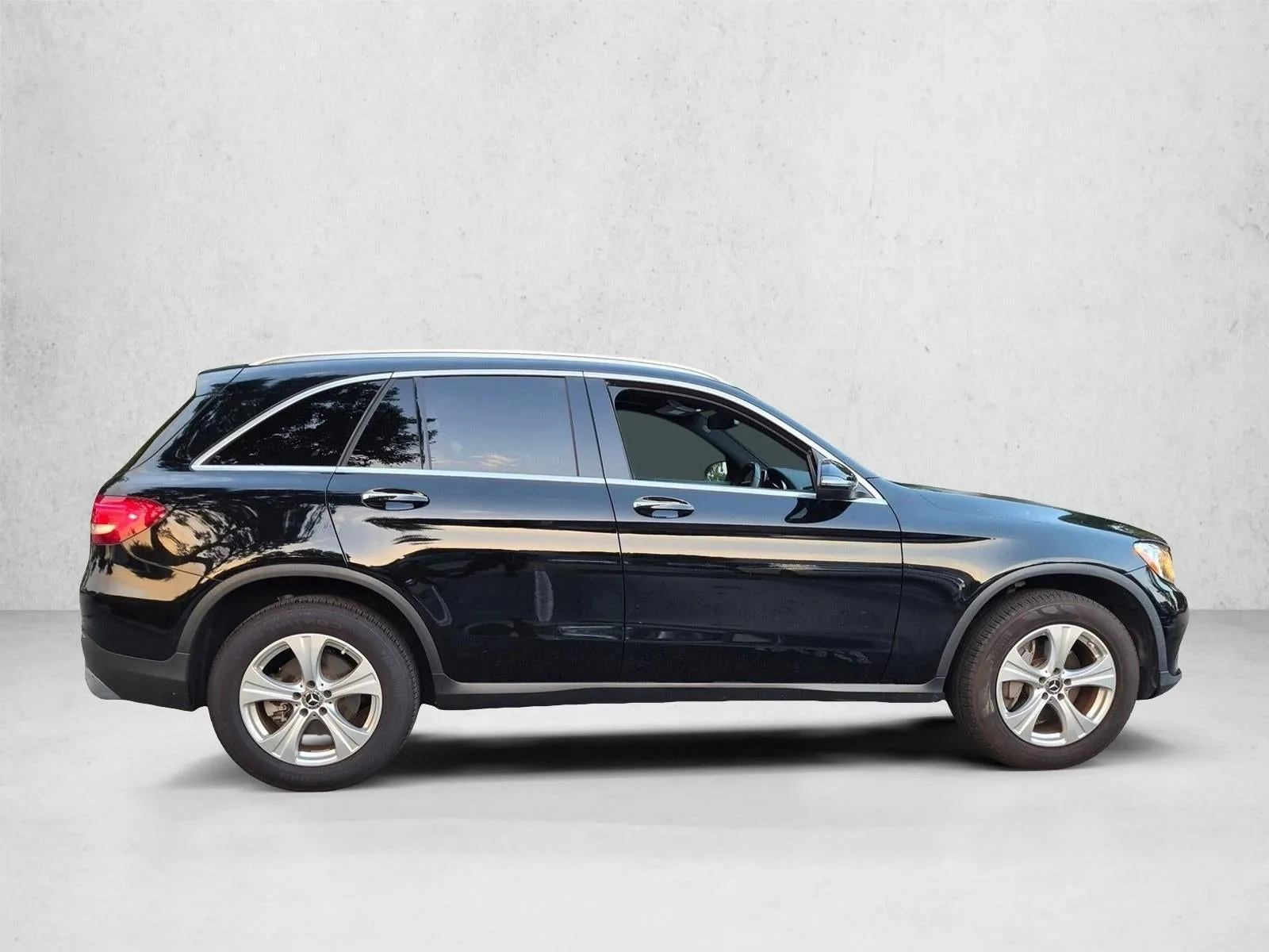 2018 Mercedes-Benz GLC GLC 300 SUV photo 3