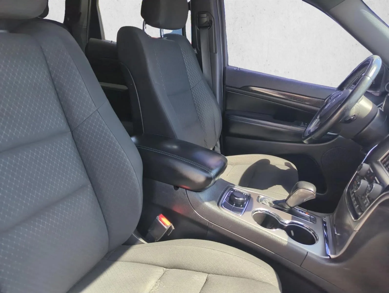 2018 Jeep Grand Cherokee Upland 4x4 *Ltd Avail* photo 23