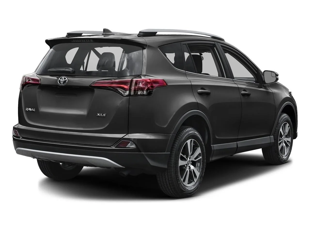 2017 Toyota RAV4 XLE FWD (GS) photo 3