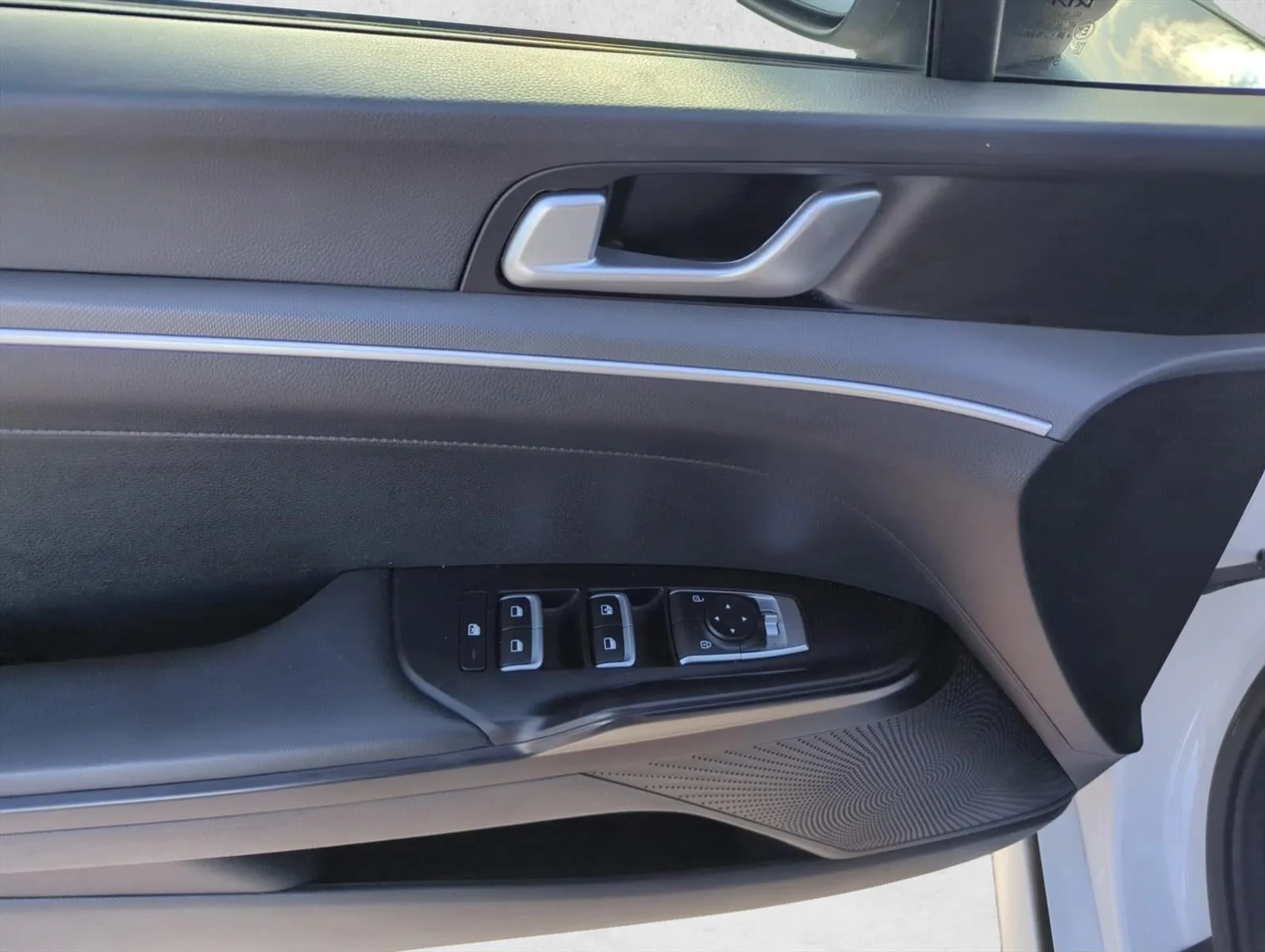 2022 Kia K5 LXS Auto FWD photo 9