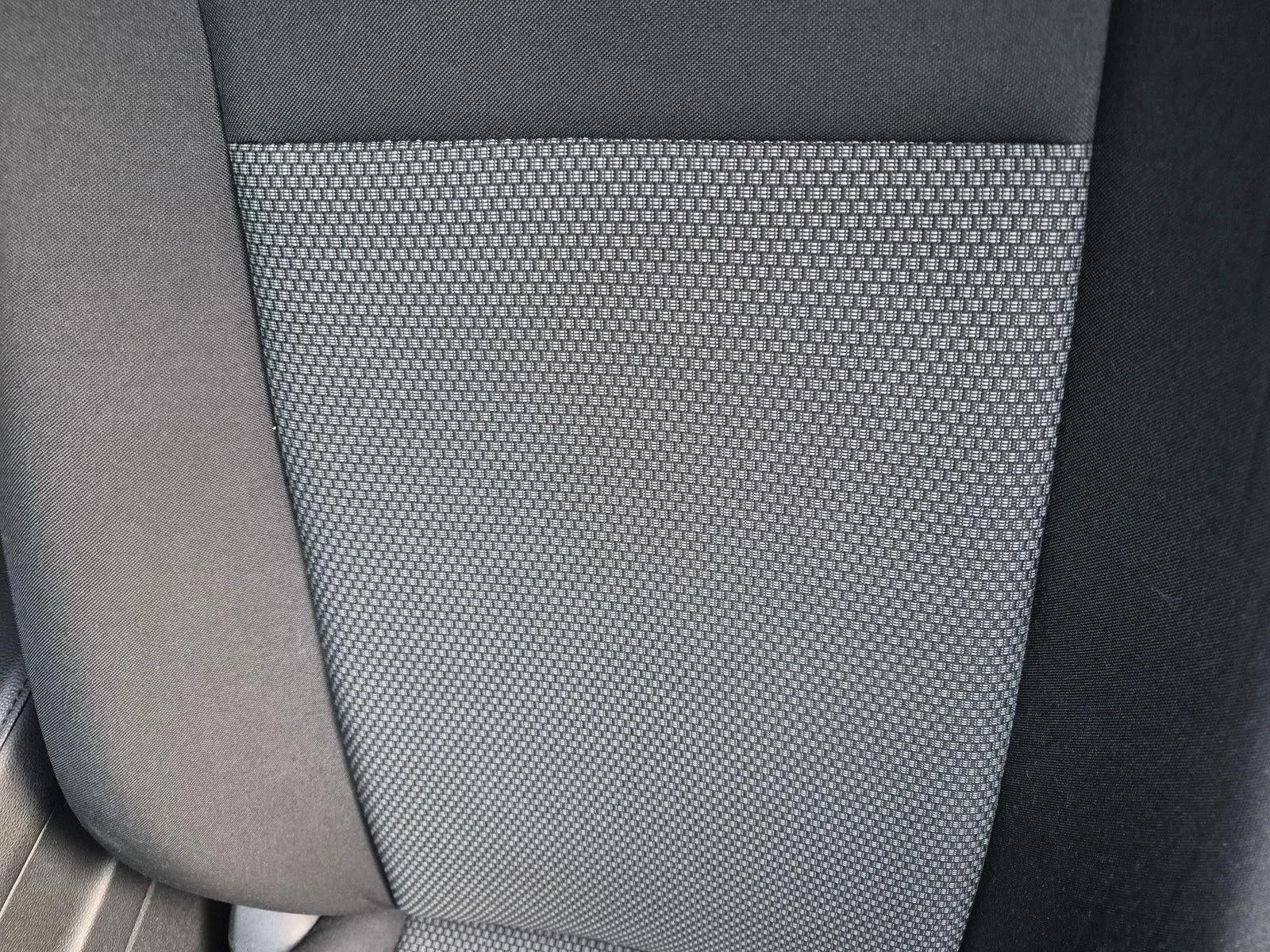 2021 Volkswagen Jetta S Auto photo 12