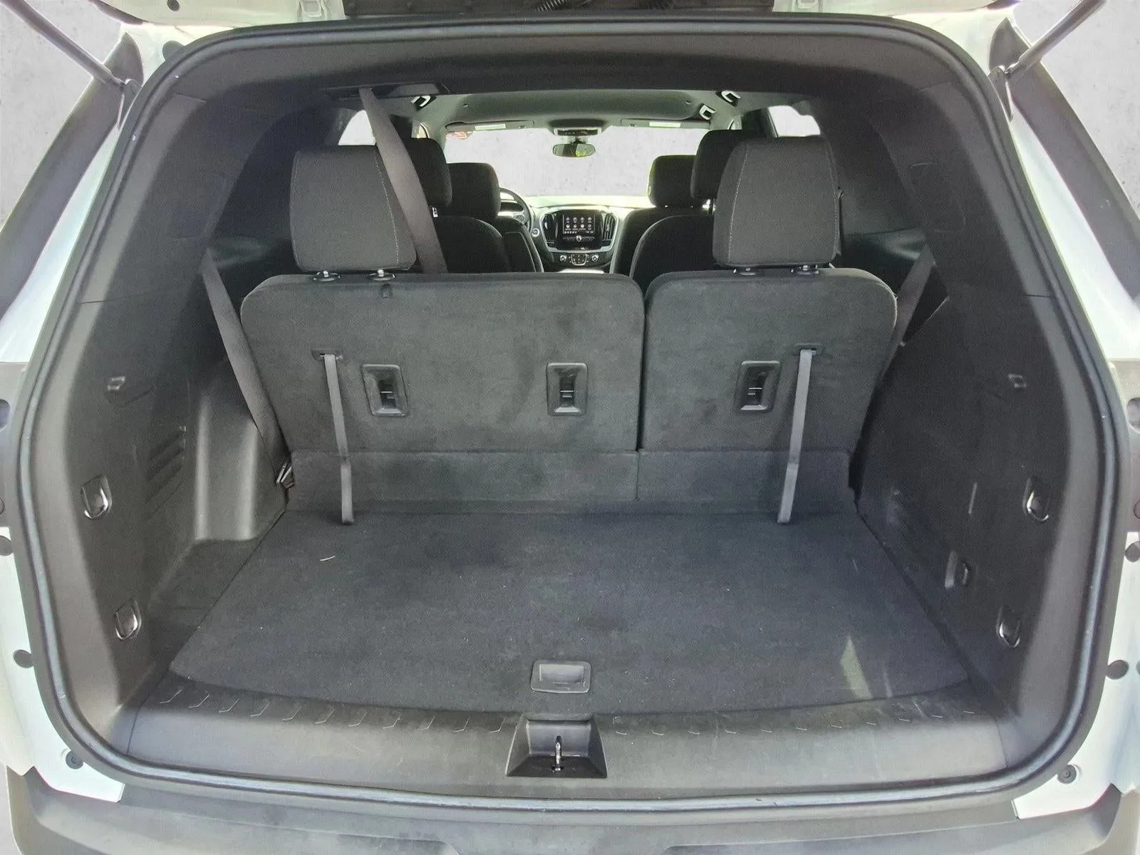 2023 Chevrolet Traverse LT Cloth photo 6