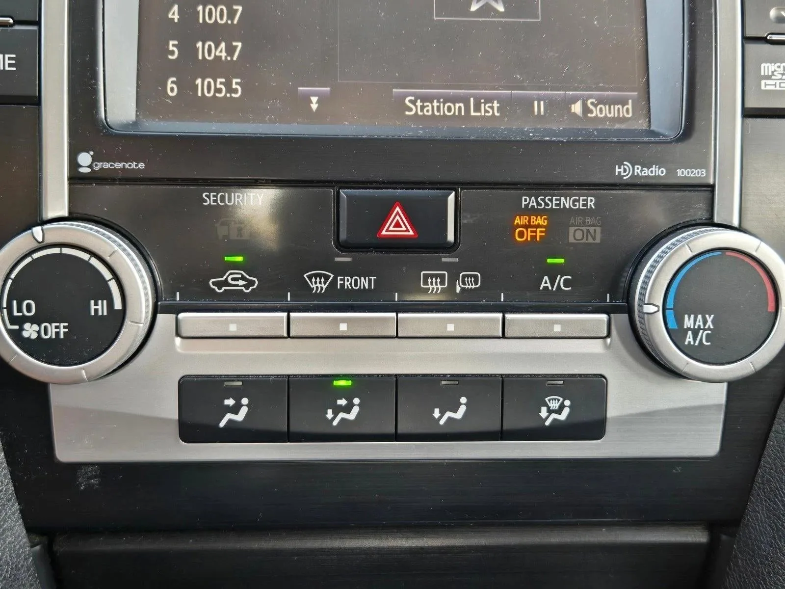 2014 Toyota Camry 4dr Sdn I4 Auto SE (Natl) *Ltd Avail* photo 11