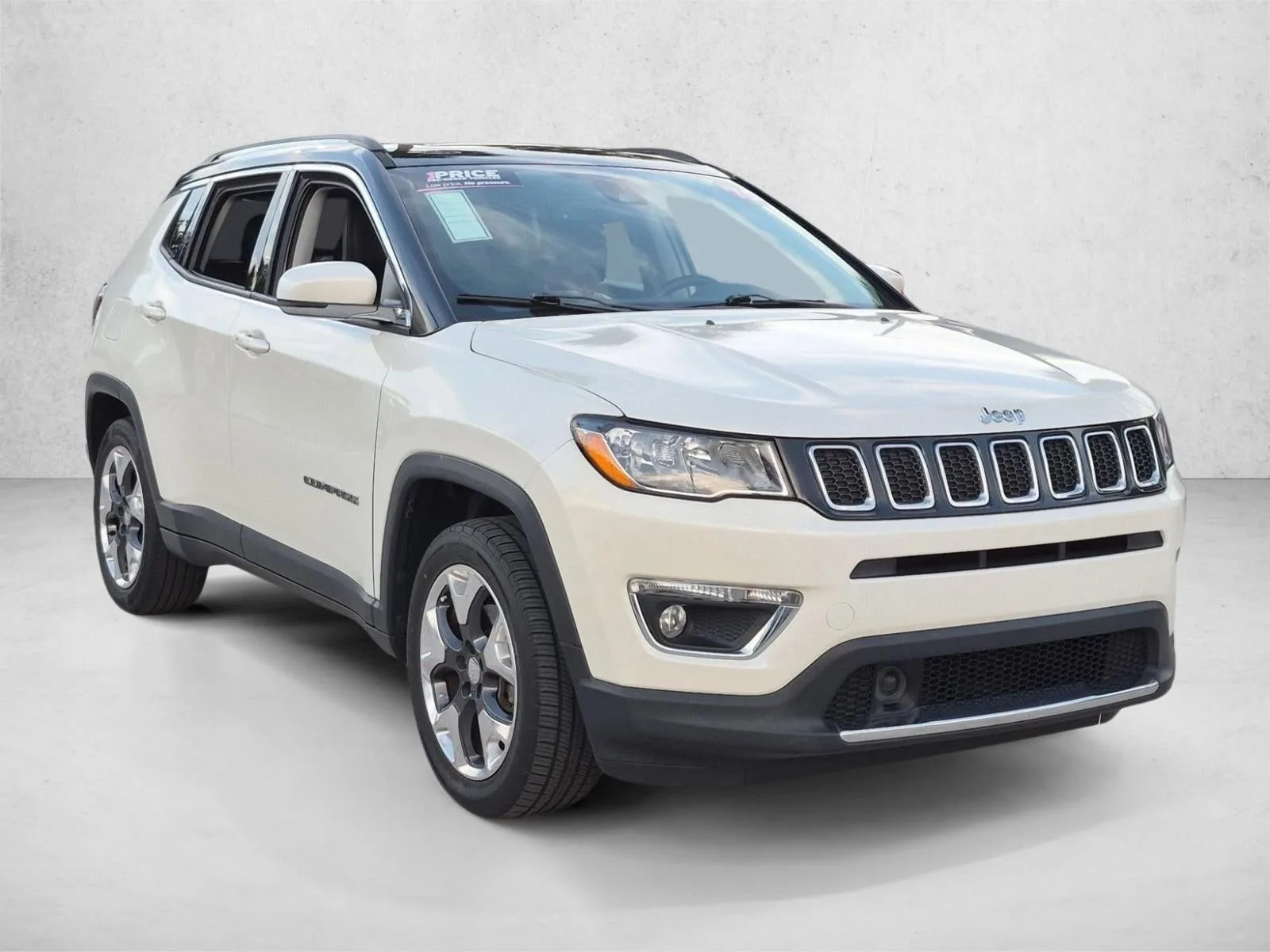 2019 Jeep Compass Limited FWD photo 3