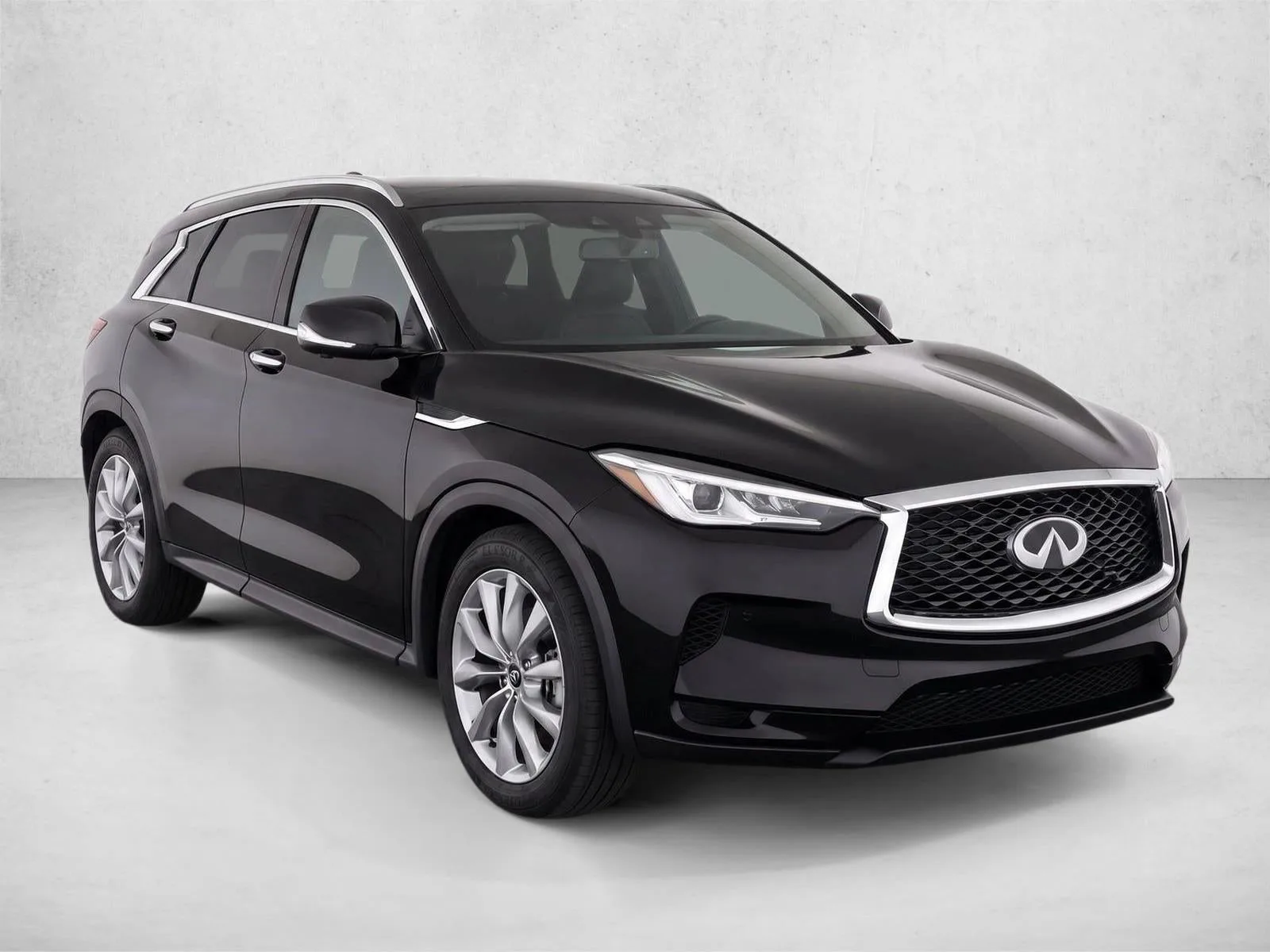 2019 INFINITI QX50 LUXE AWD photo 3