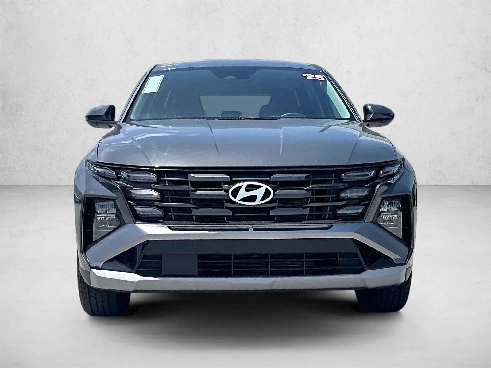 2025 Hyundai Tucson SE photo 3