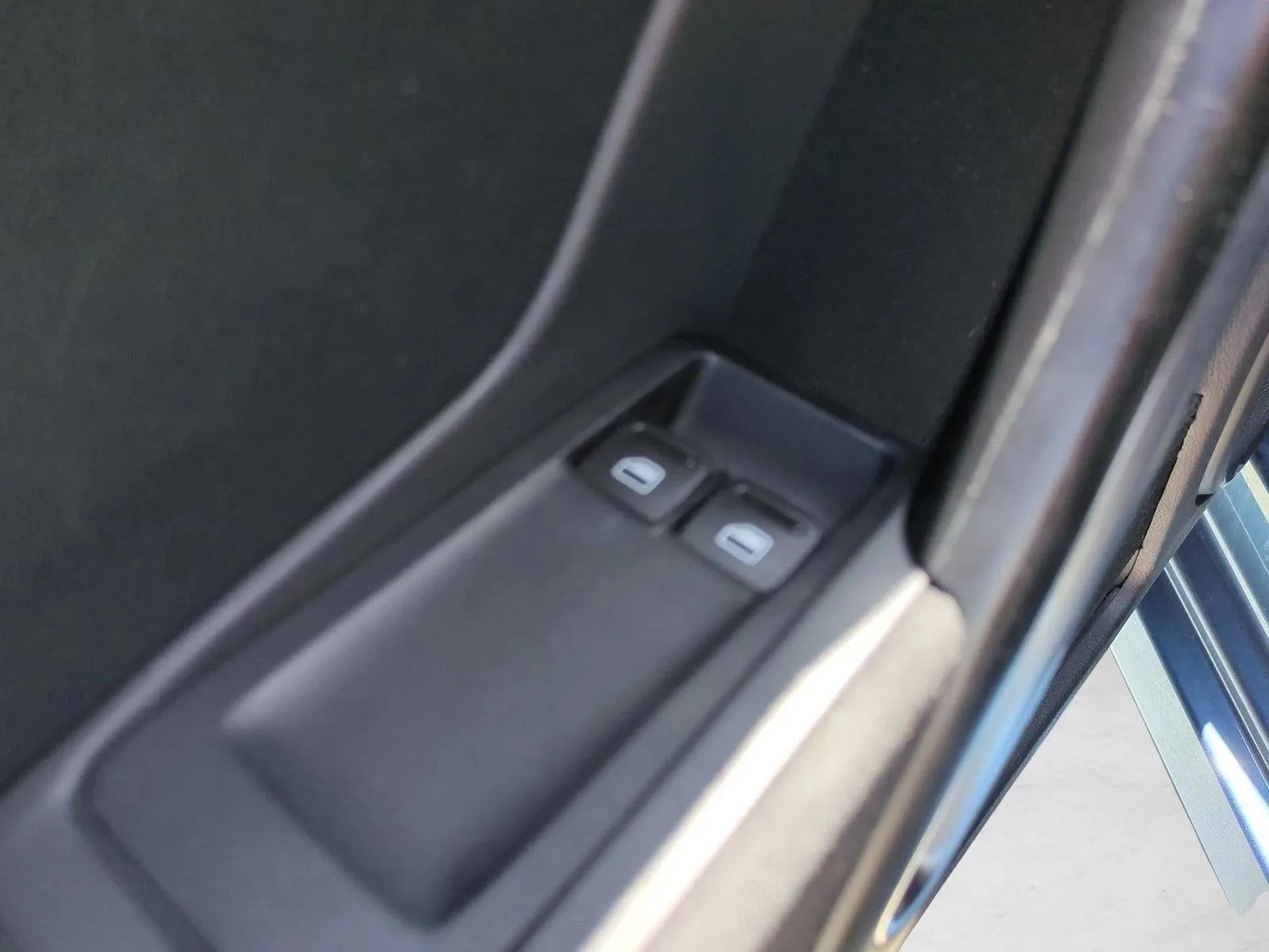 2019 Volkswagen Beetle S Auto photo 12