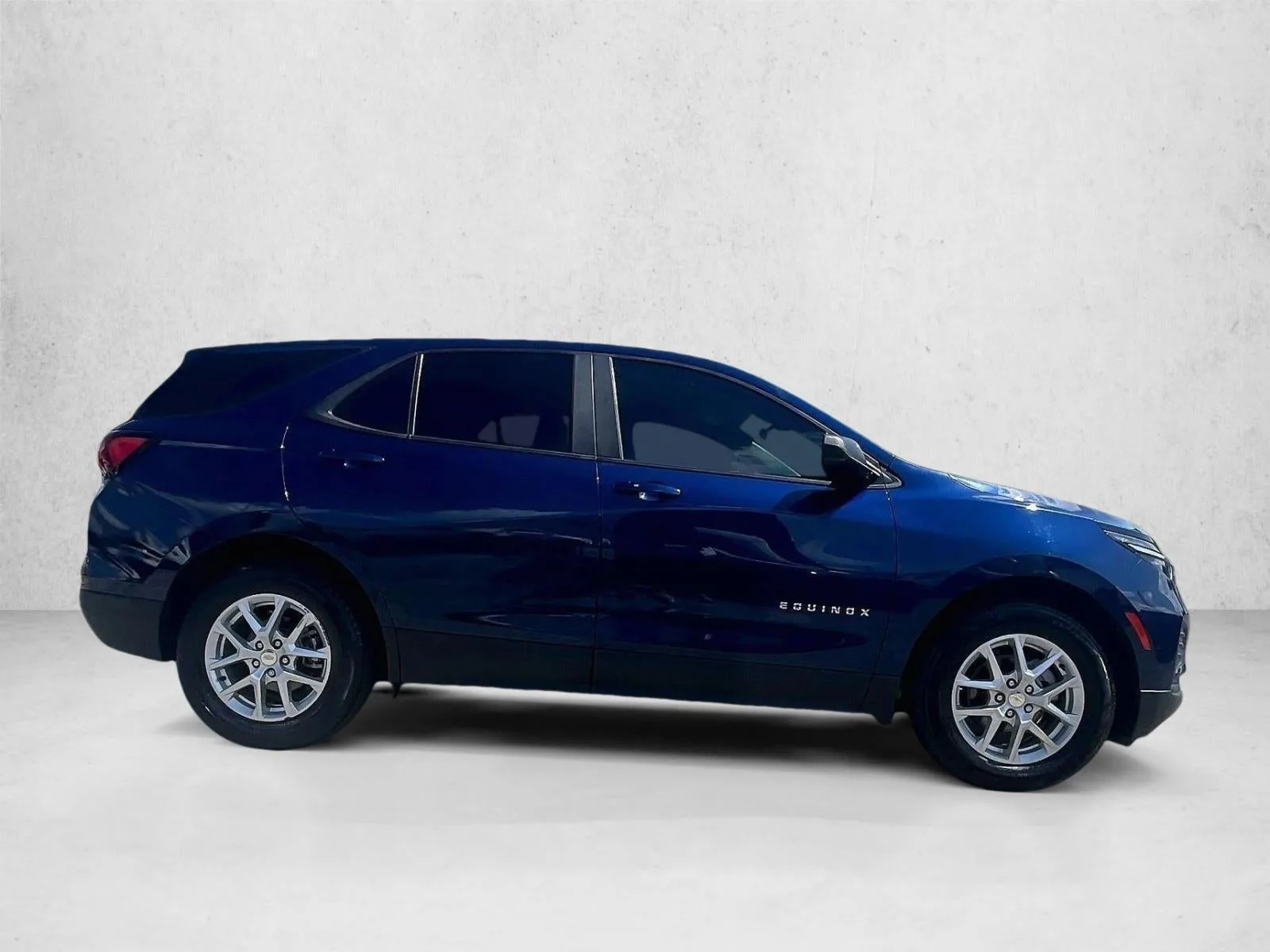 2023 Chevrolet Equinox LS photo 5
