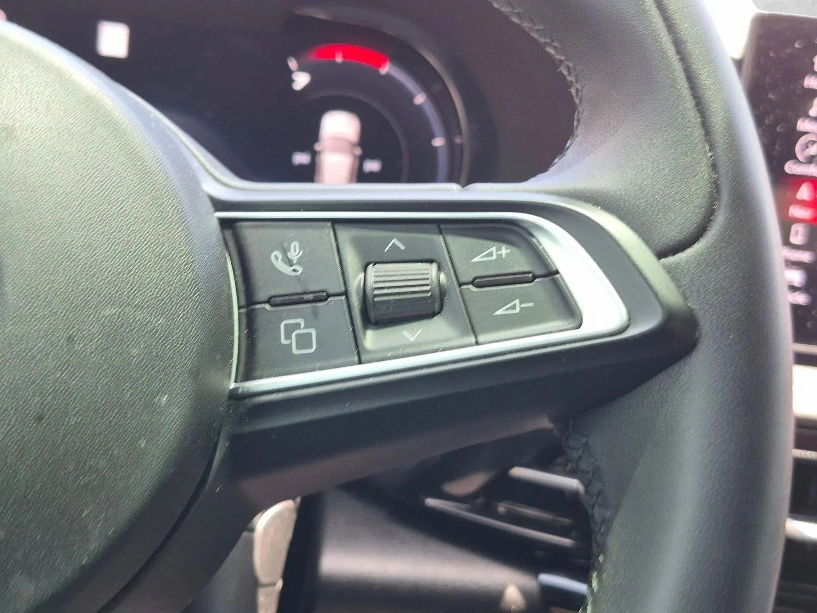2023 Dodge Hornet GT Plus AWD photo 12