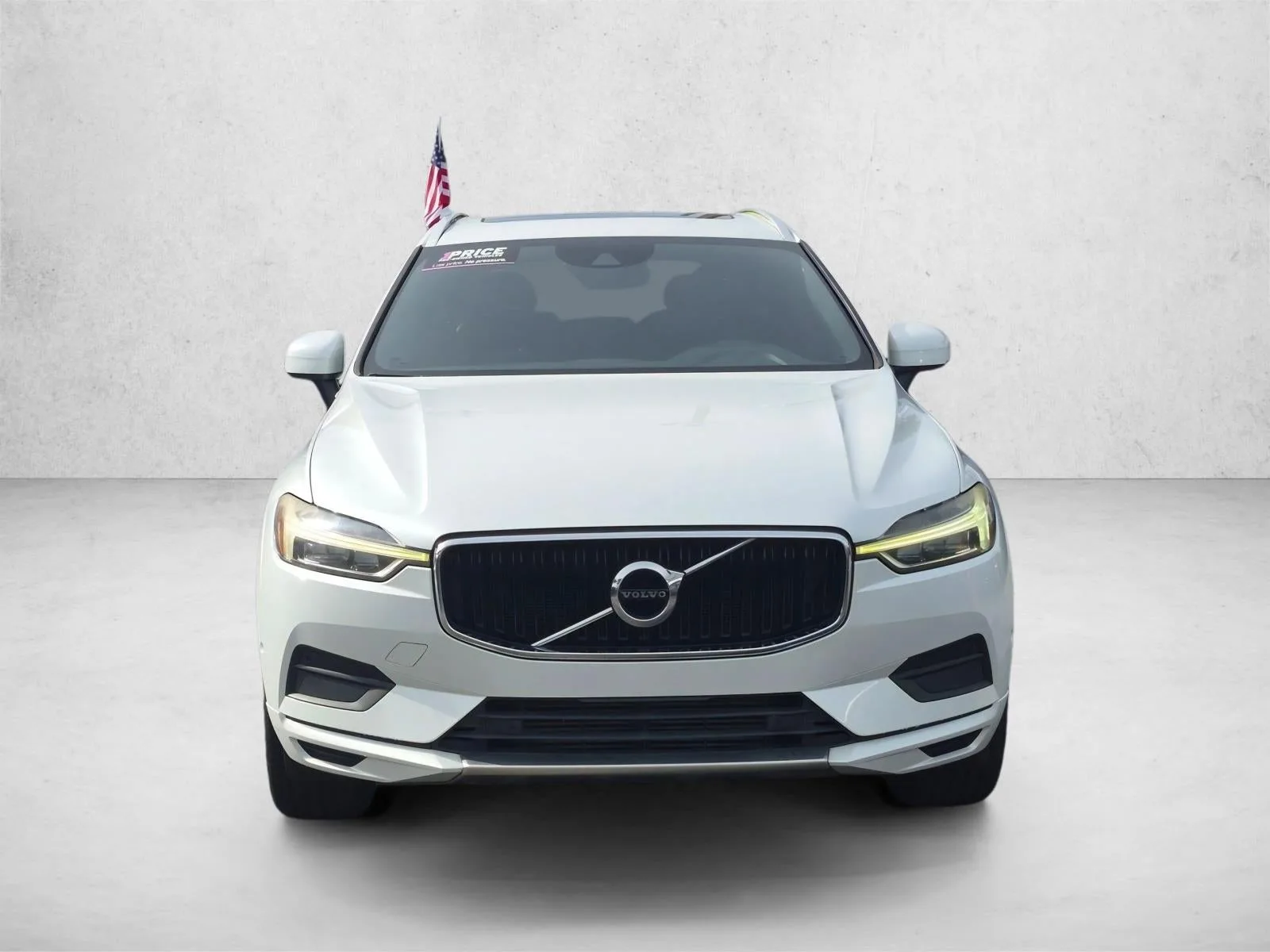 2019 Volvo XC60 T5 Momentum photo 2