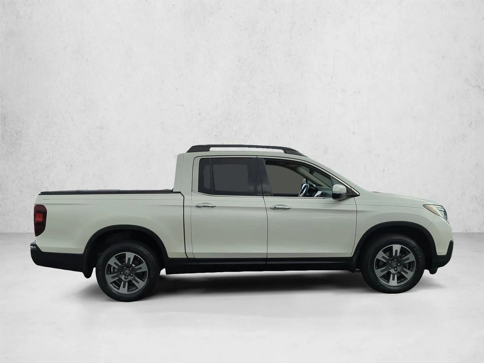 2019 Honda Ridgeline RTL-E AWD photo 4