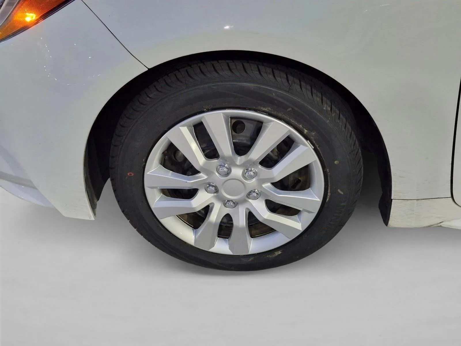 2024 Toyota Corolla LE CVT (Natl) photo 6
