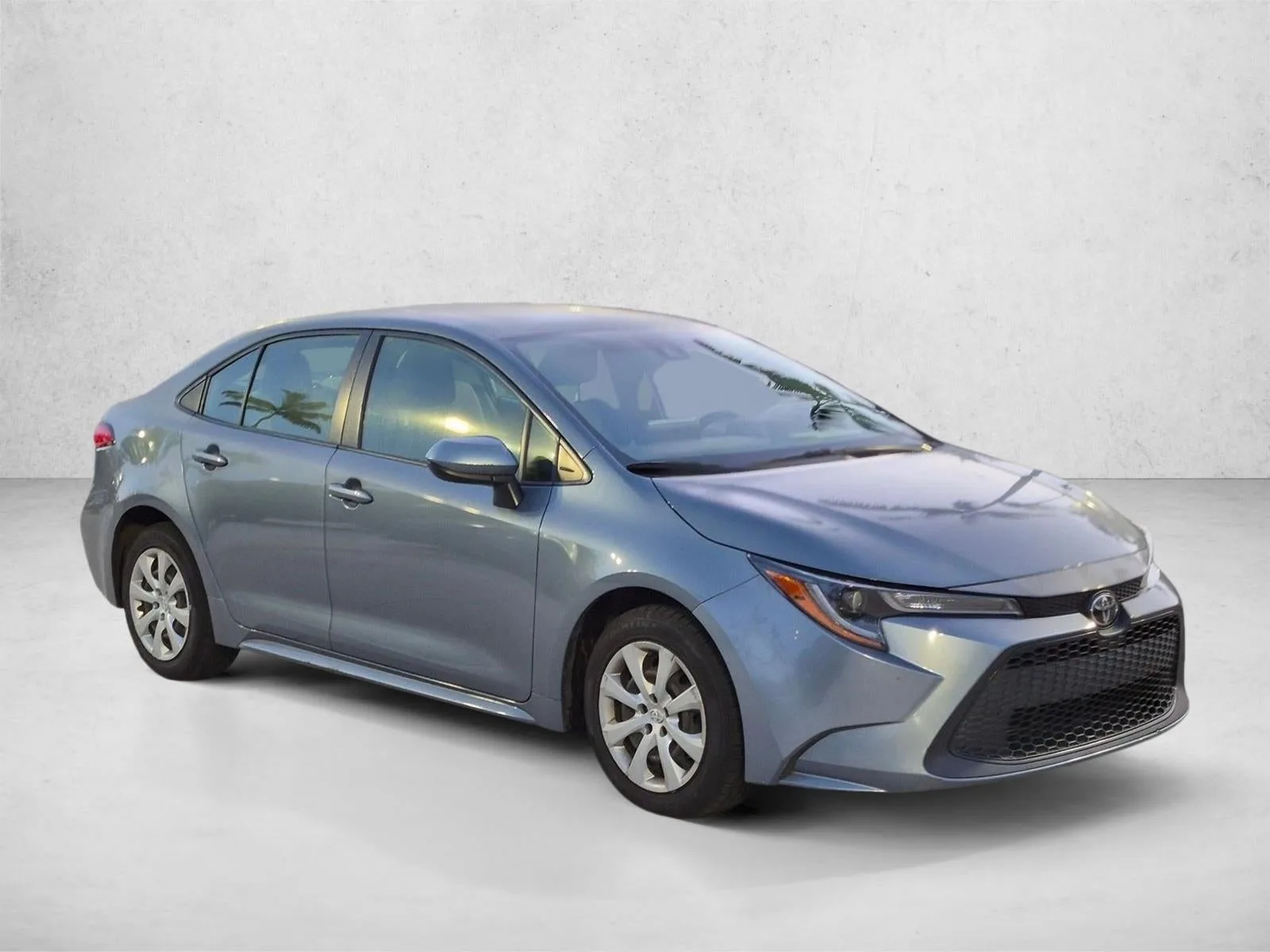 2022 Toyota Corolla LE CVT (Natl) photo 3