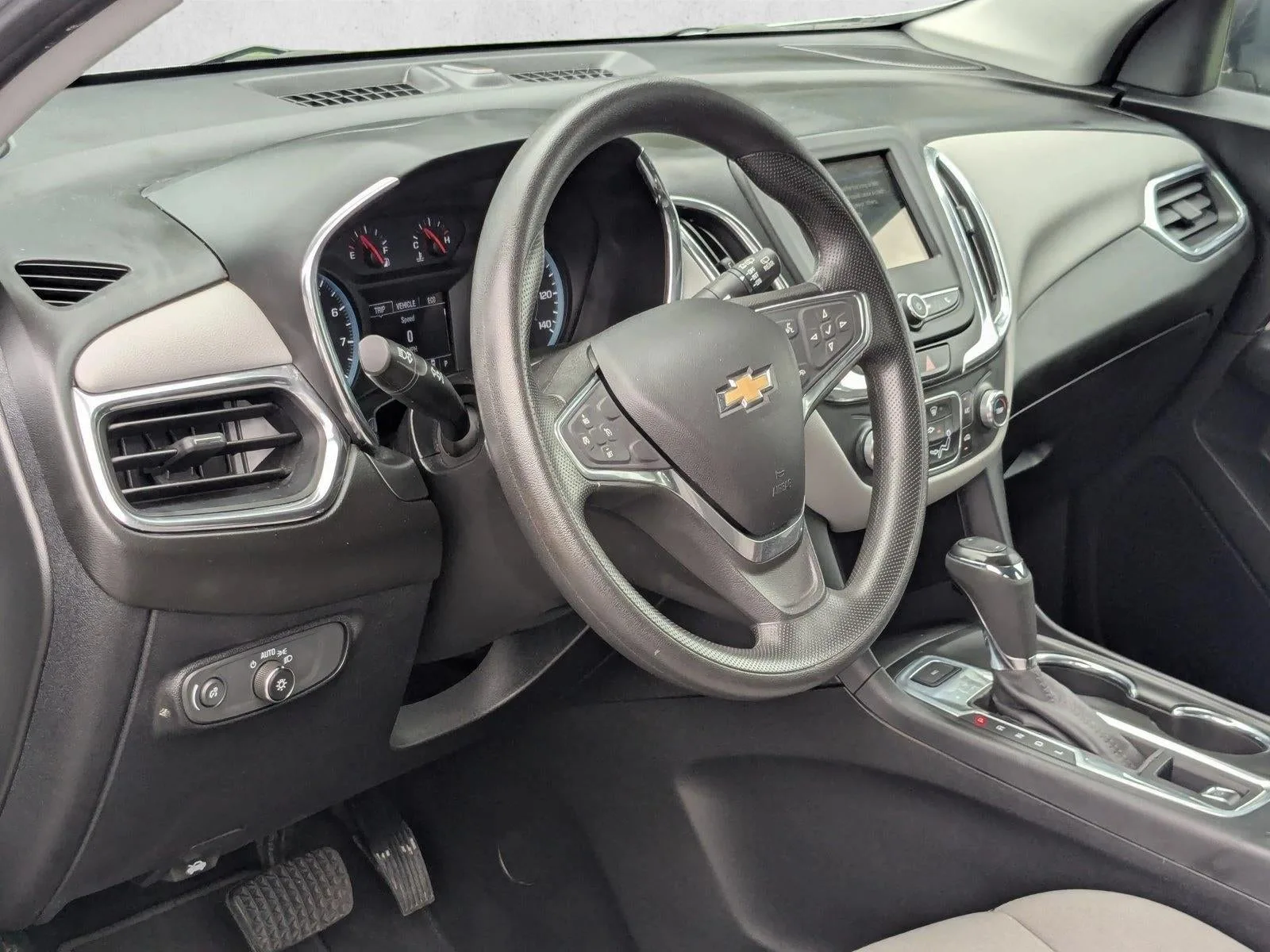 2019 Chevrolet Equinox LS photo 7