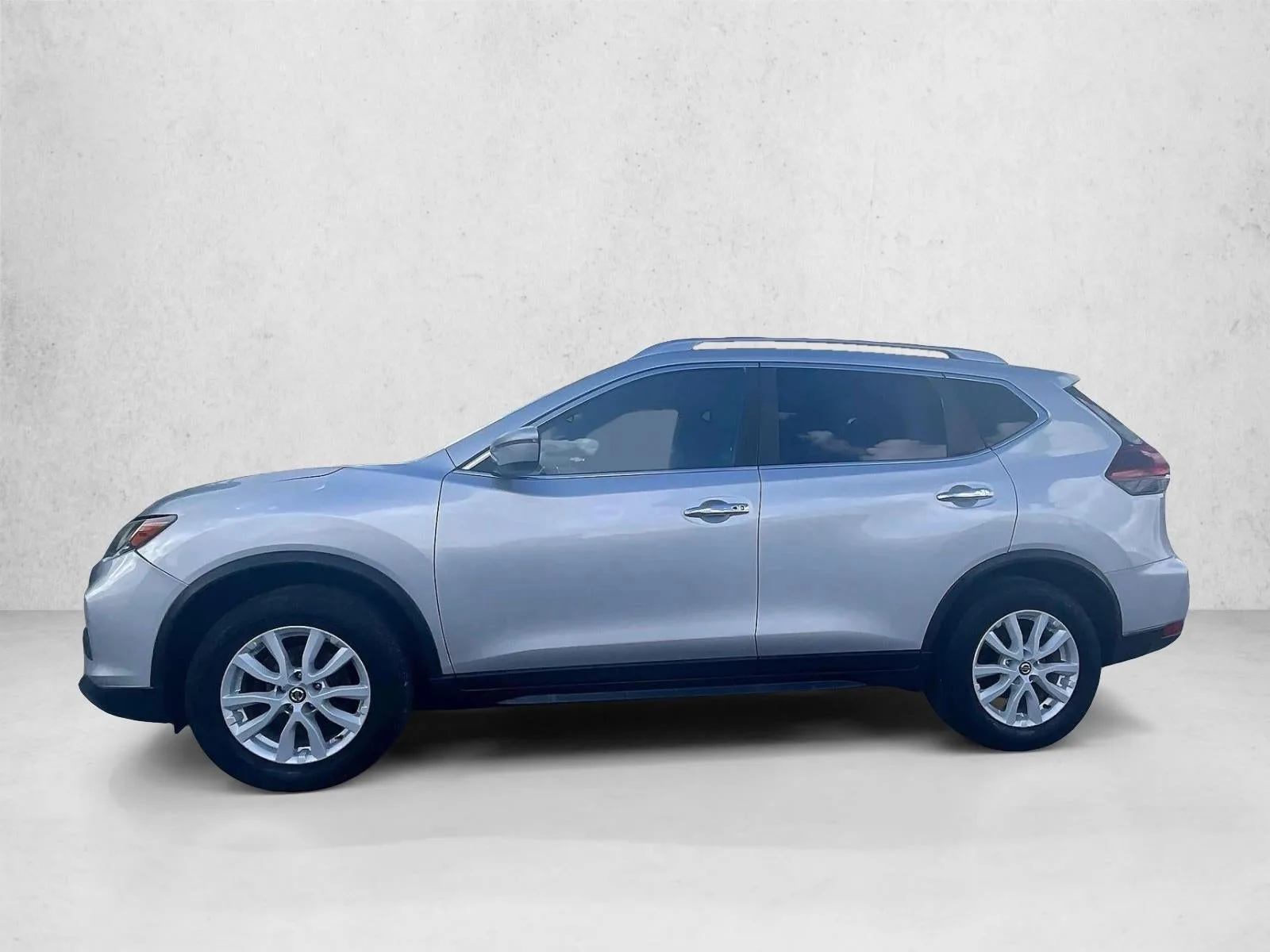 2020 Nissan Rogue SV photo 4