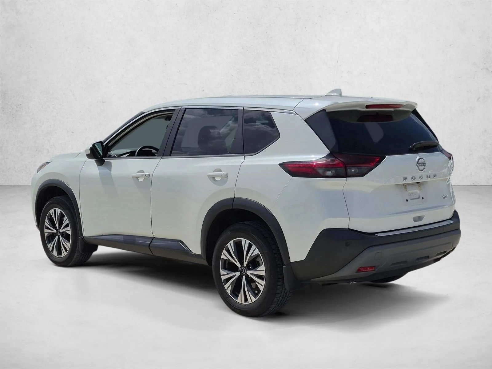 2023 Nissan Rogue FWD SV photo 7