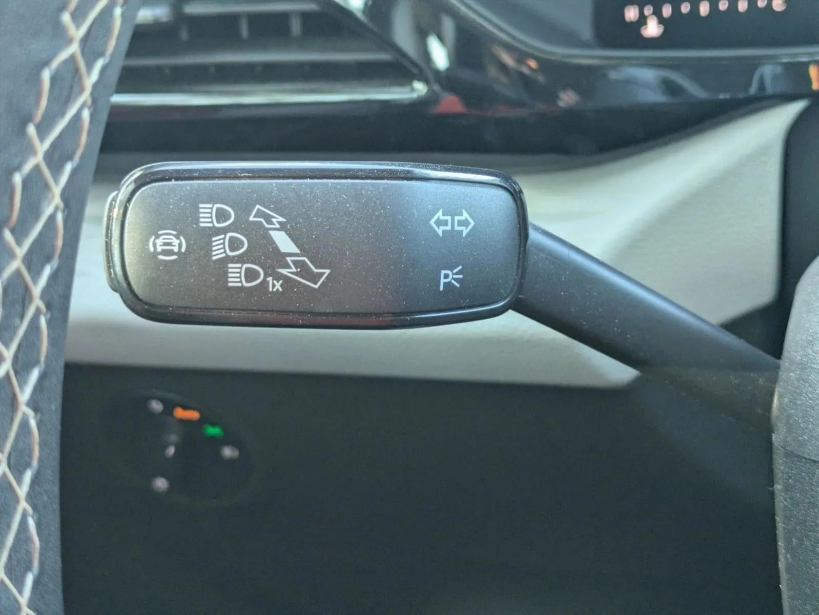 2023 Volkswagen Taos S FWD photo 7