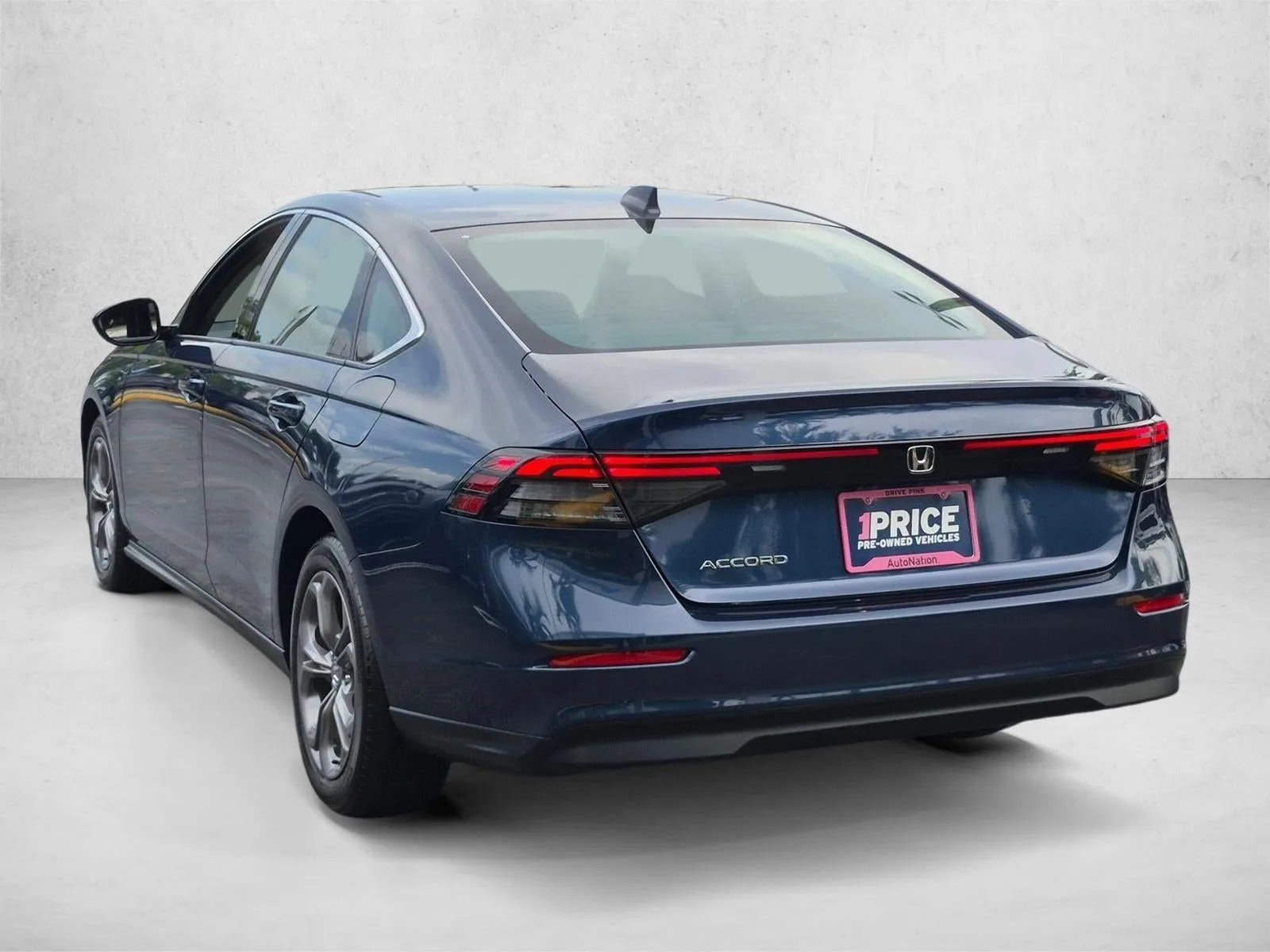2024 Honda Accord Sedan EX CVT photo 7