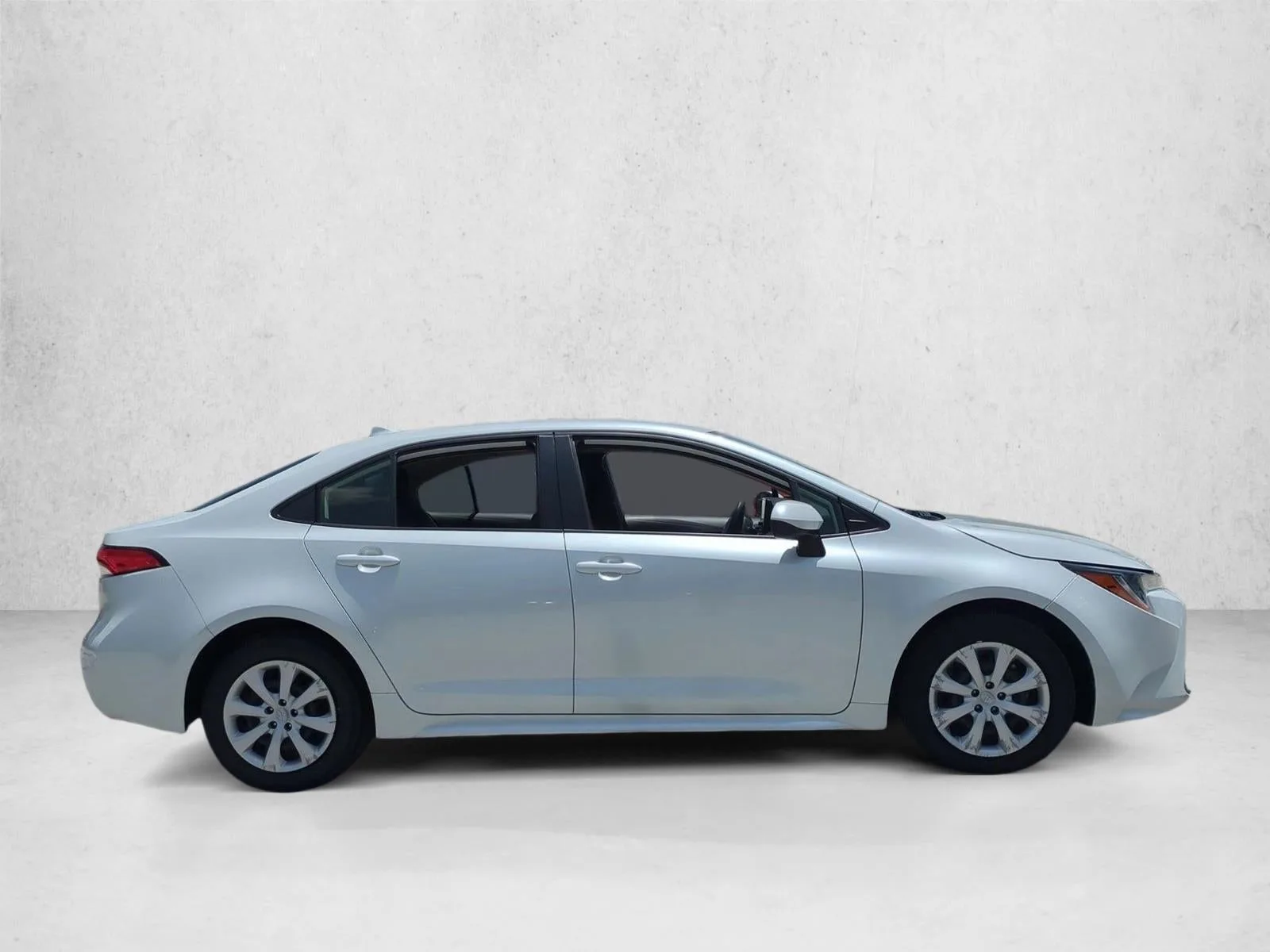 2024 Toyota Corolla LE CVT (Natl) photo 4