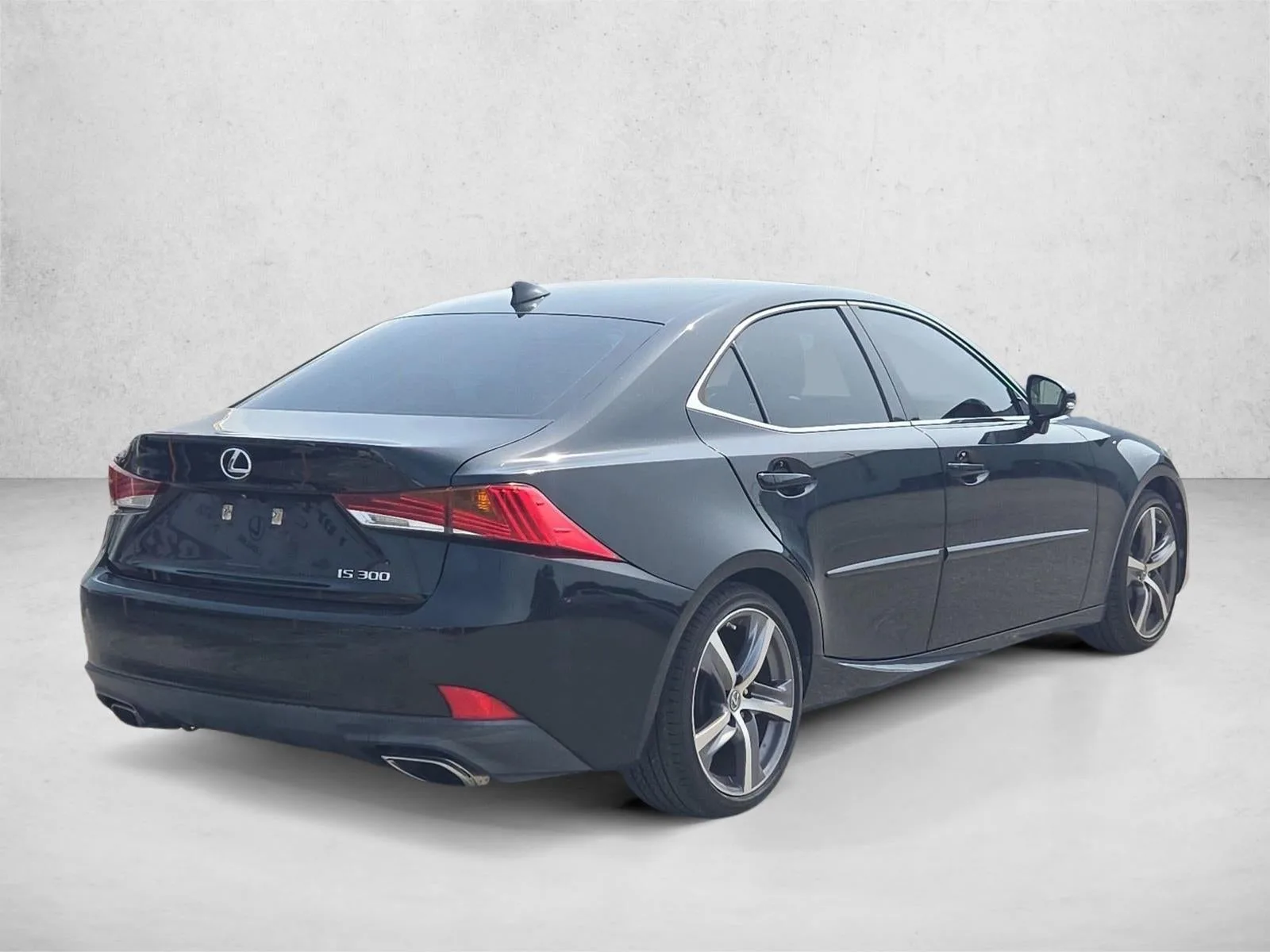 2018 Lexus IS 300 photo 5