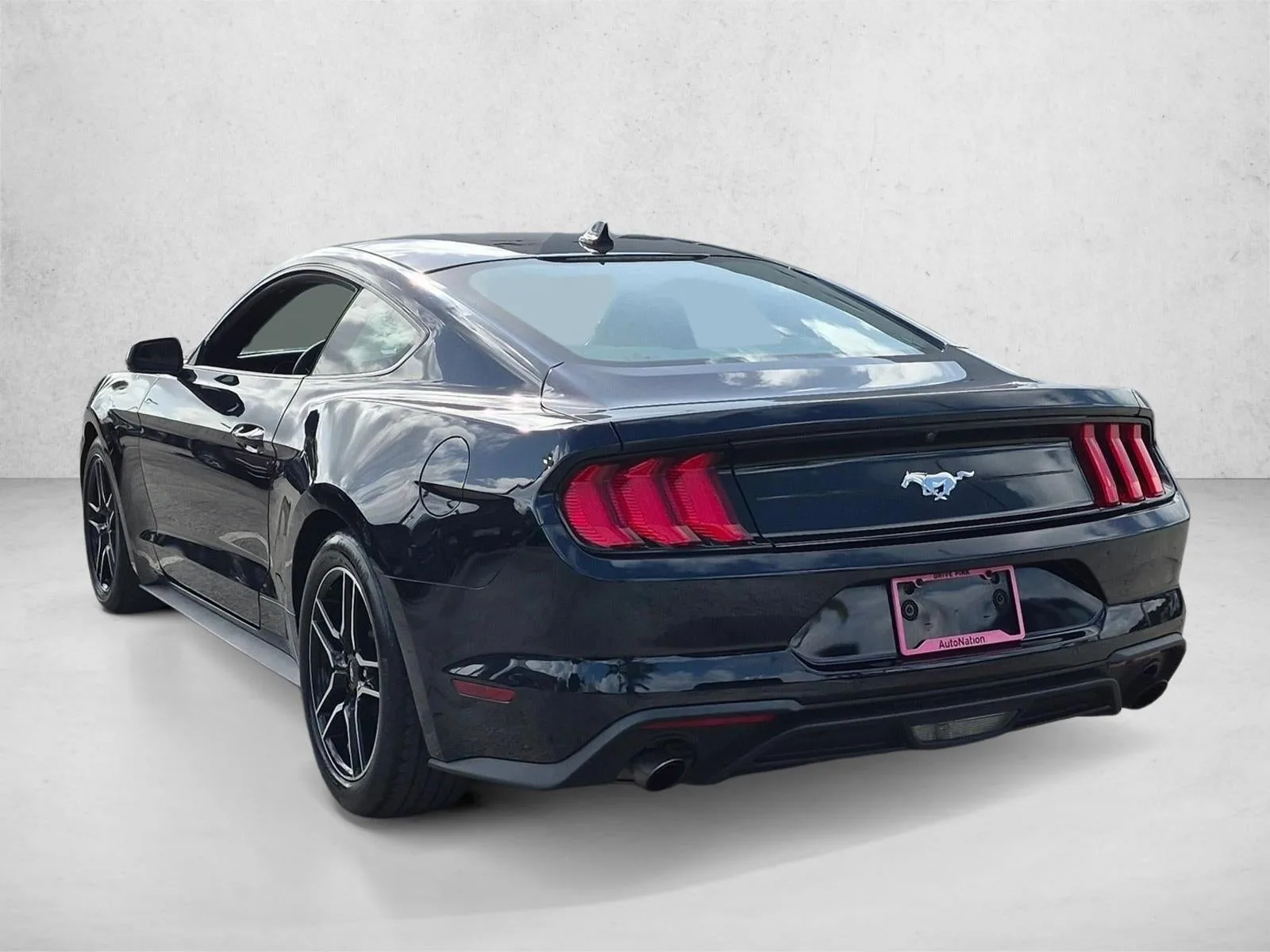 2021 Ford Mustang EcoBoost Fastback photo 7