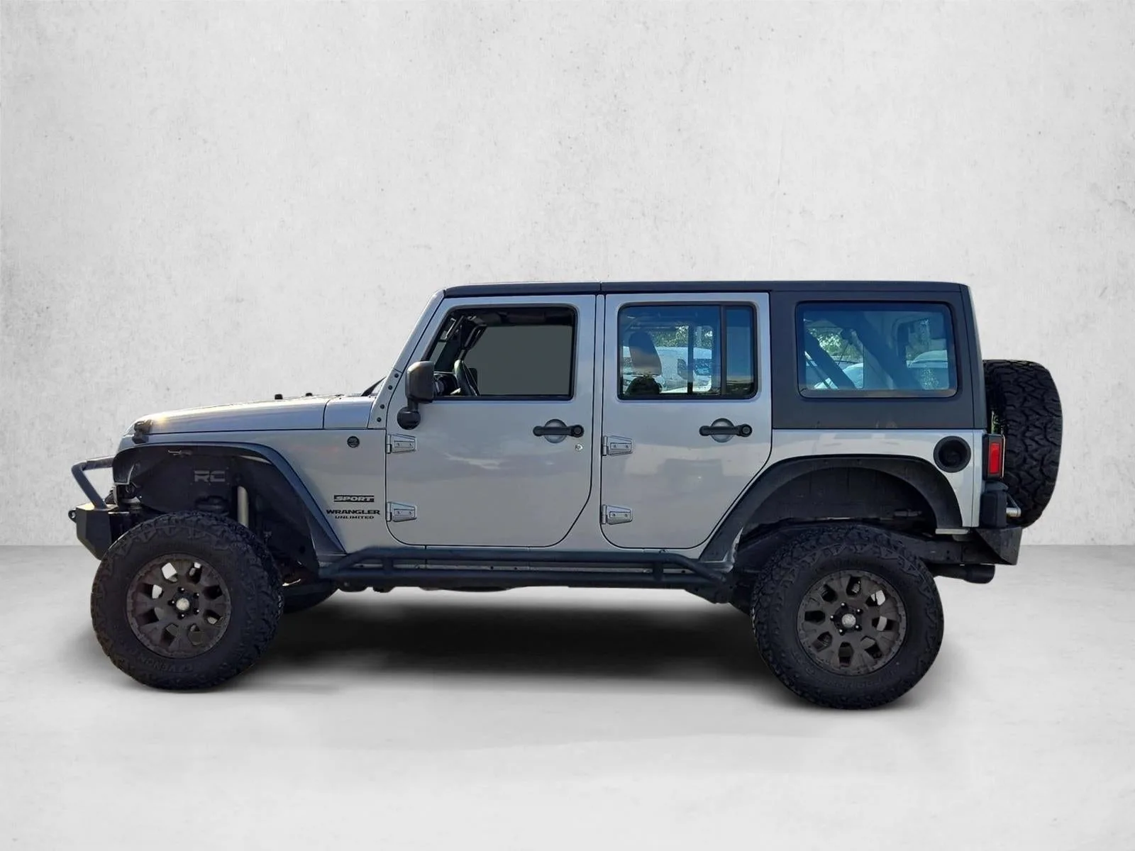 2015 Jeep Wrangler Unlimited 4WD 4dr Sport photo 5