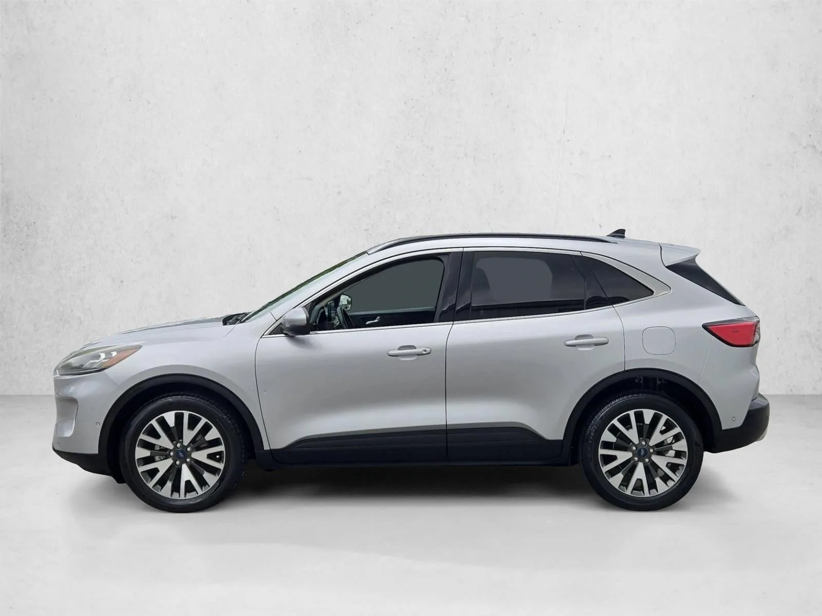 2020 Ford Escape Titanium AWD photo 9