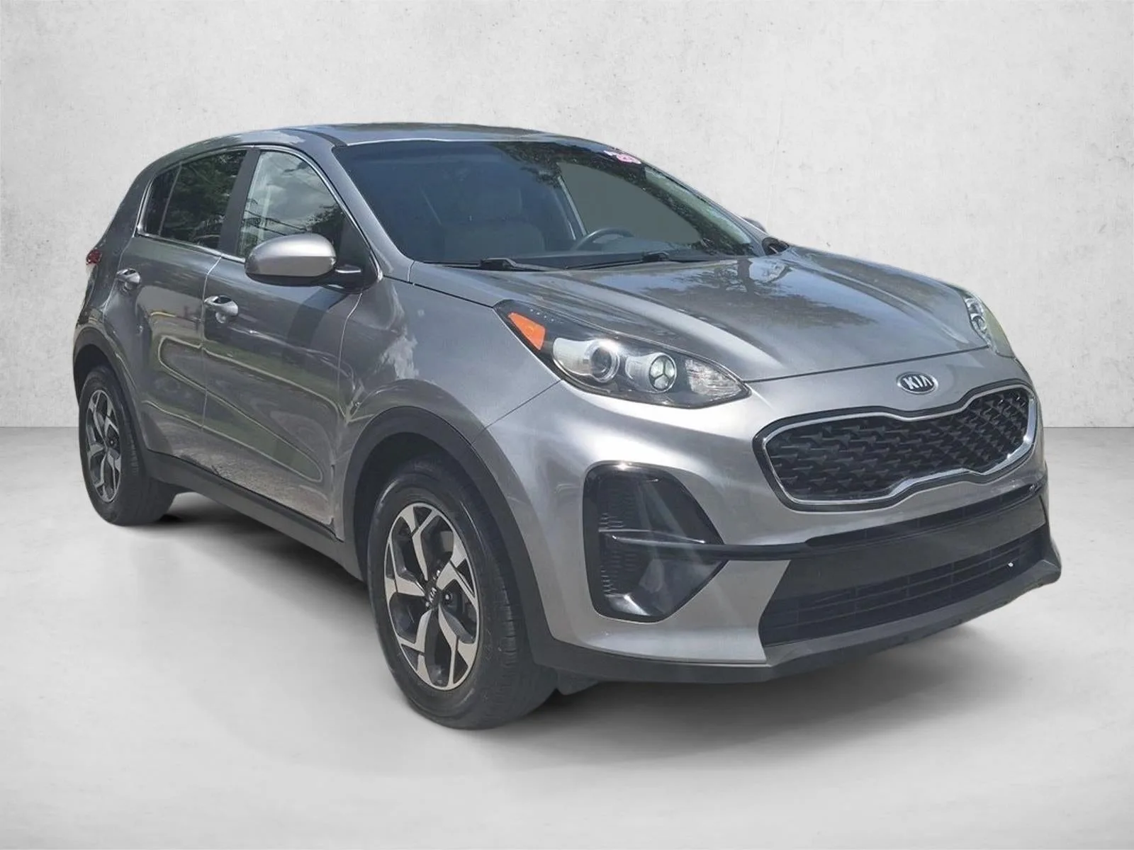 2020 Kia Sportage LX FWD photo 3