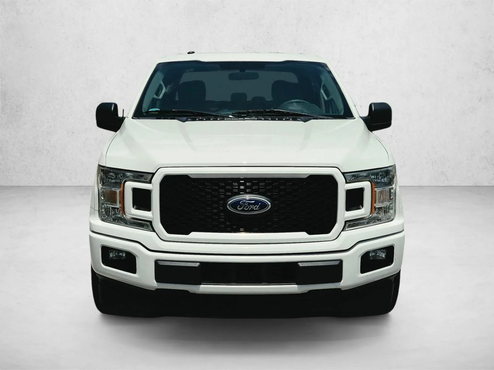 2018 Ford F-150 XL 2WD SuperCrew 5.5' Box photo 2