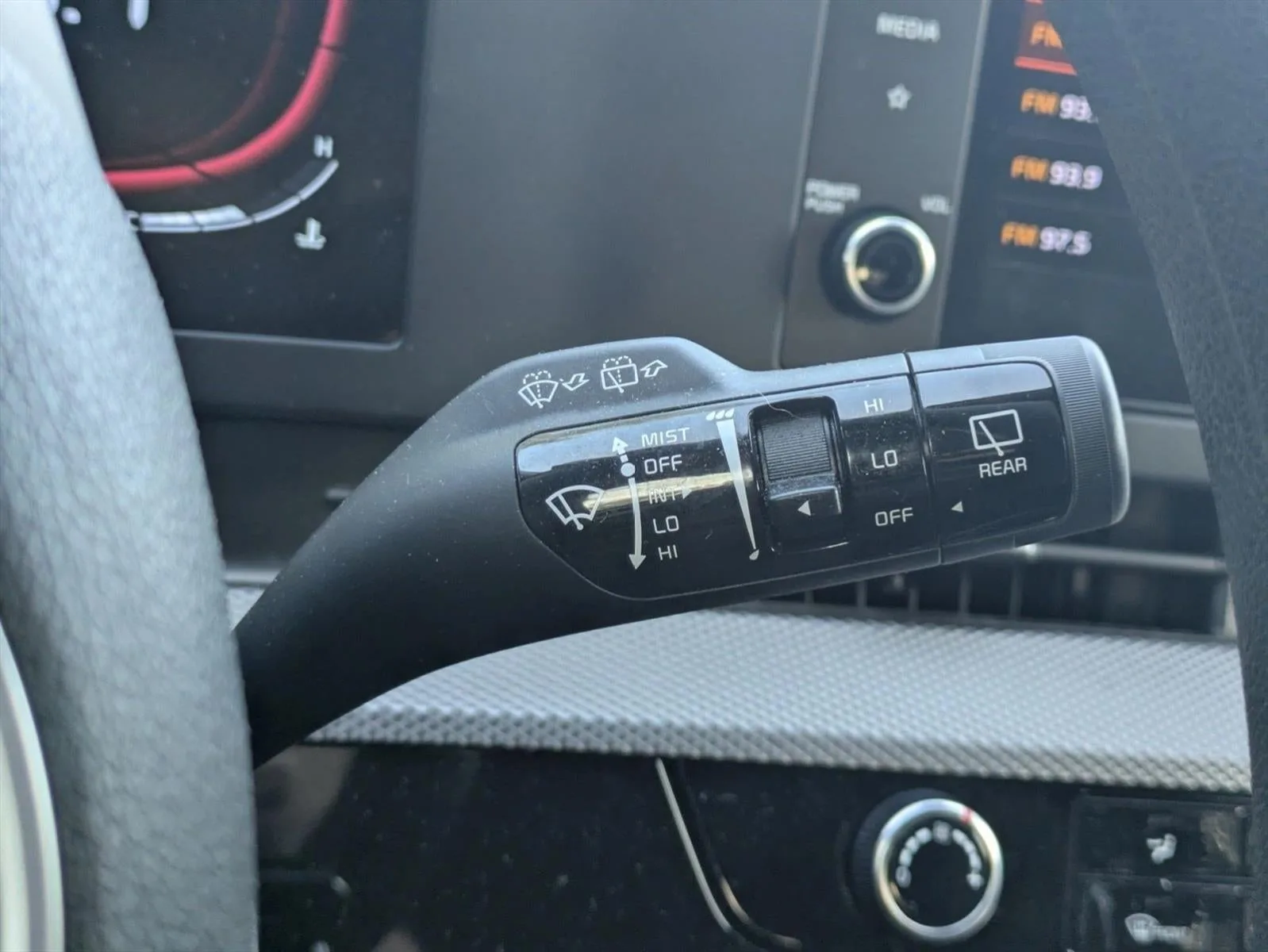 2023 Kia Sportage LX FWD photo 8